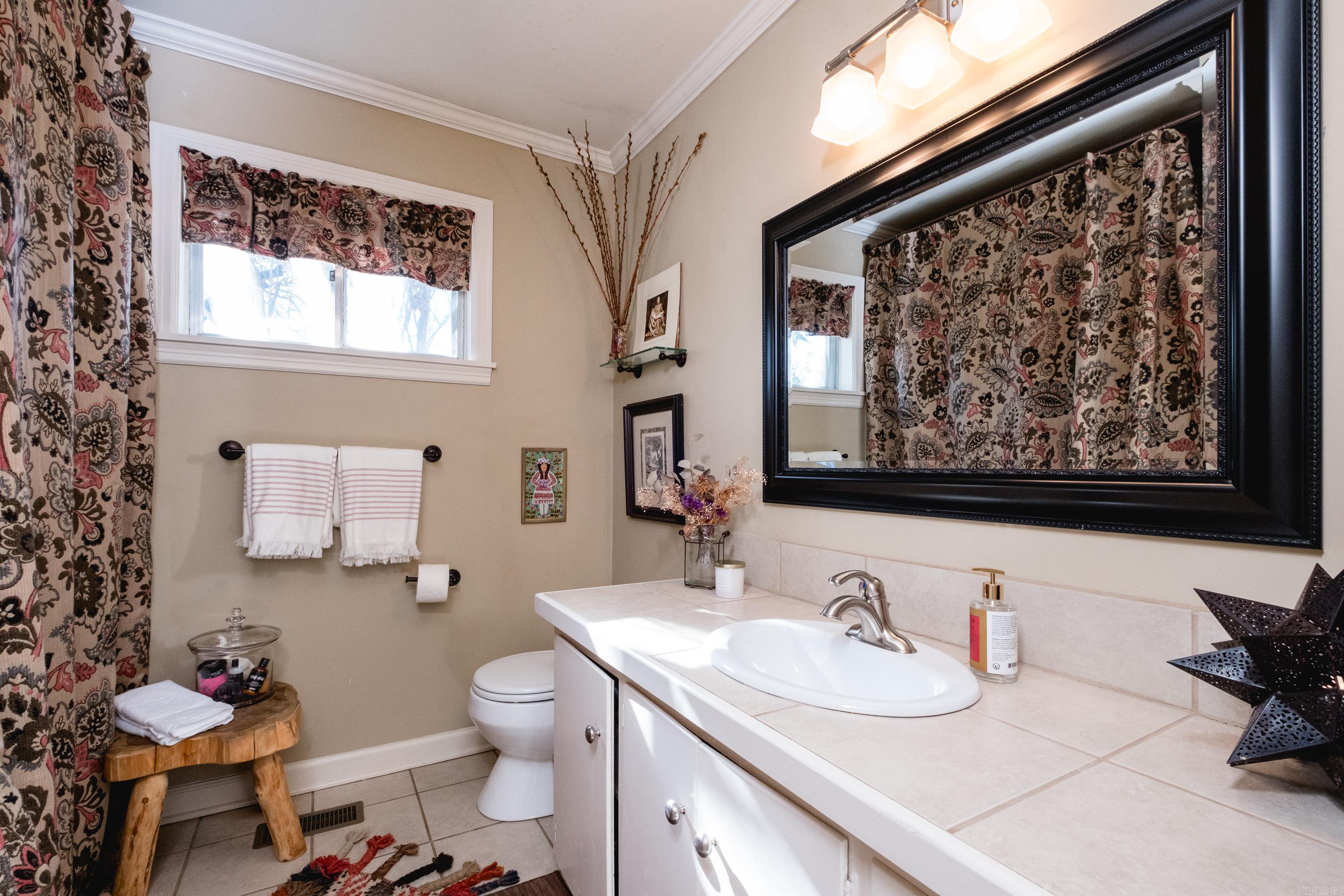 Mcintosh 2nd - Residential