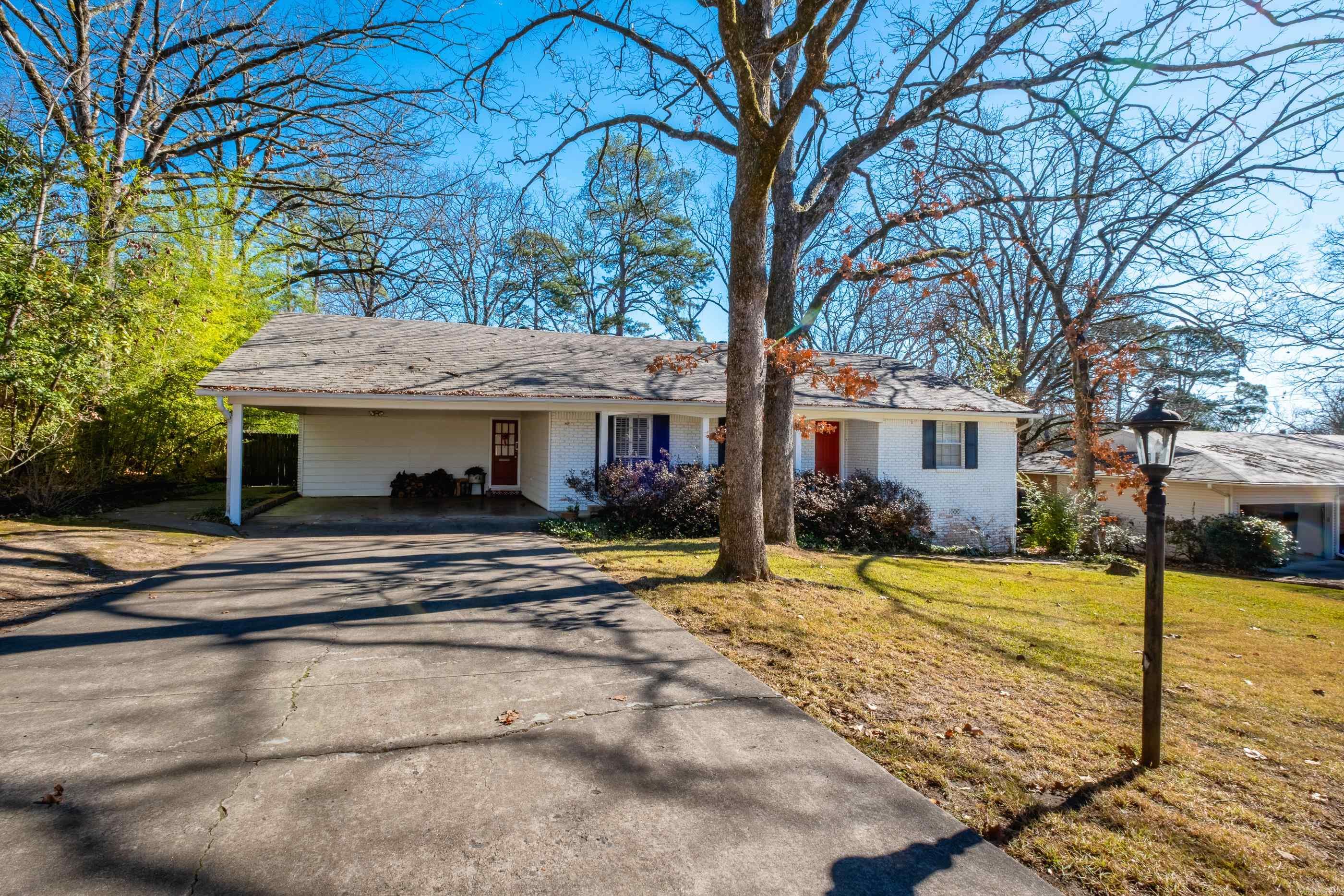 Mcintosh 2nd - Residential