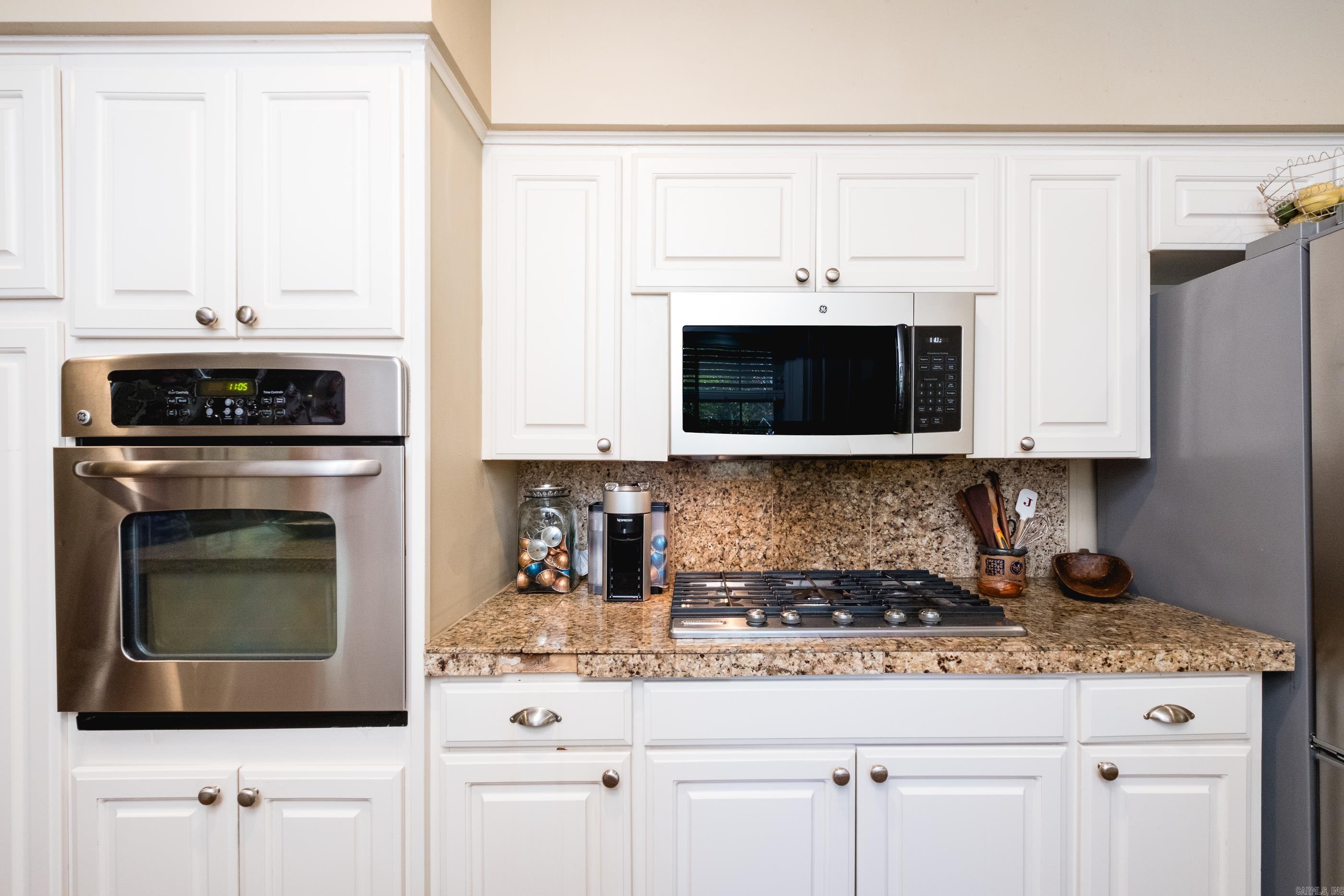 Mcintosh 2nd - Residential