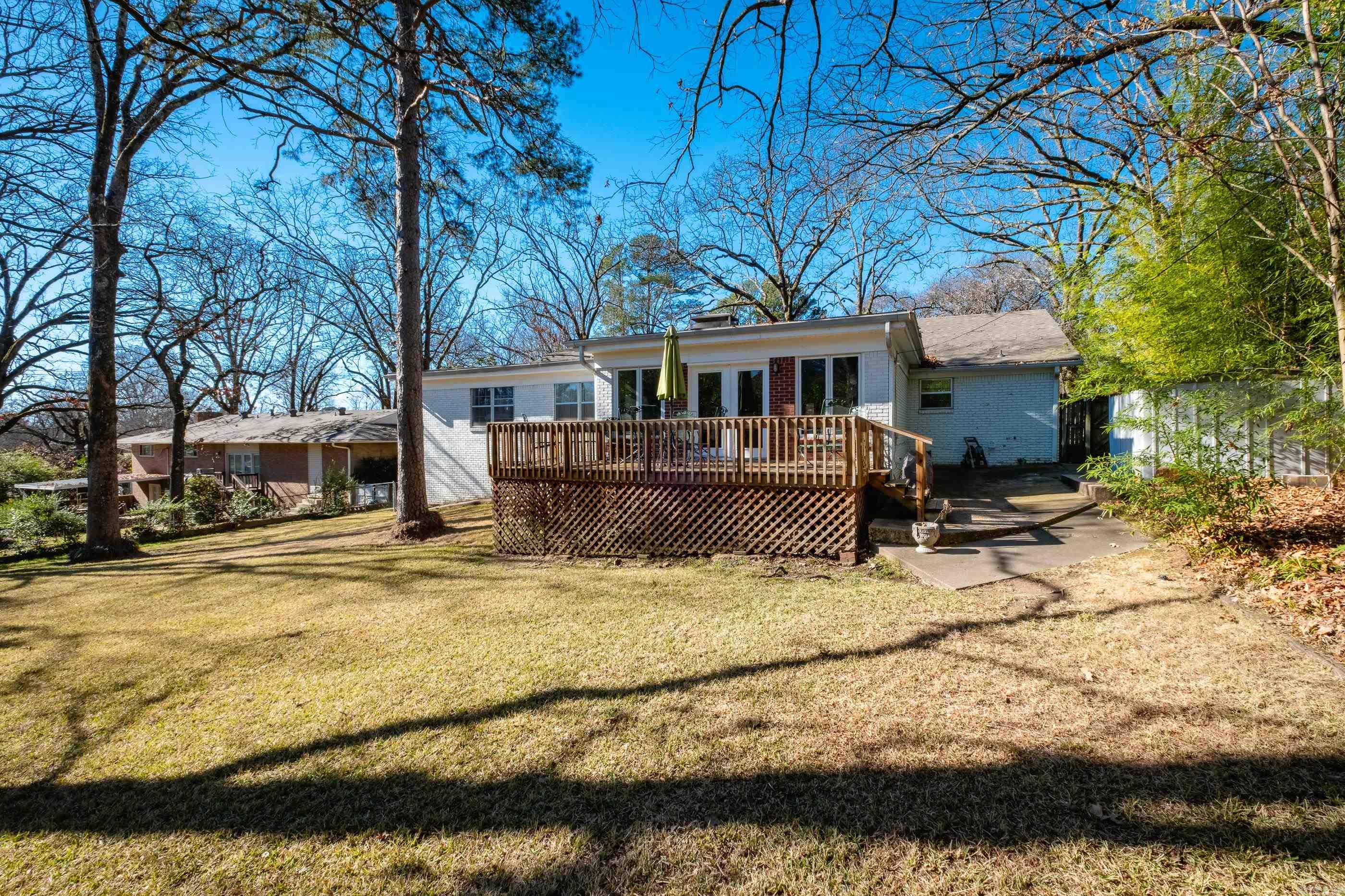 Mcintosh 2nd - Residential