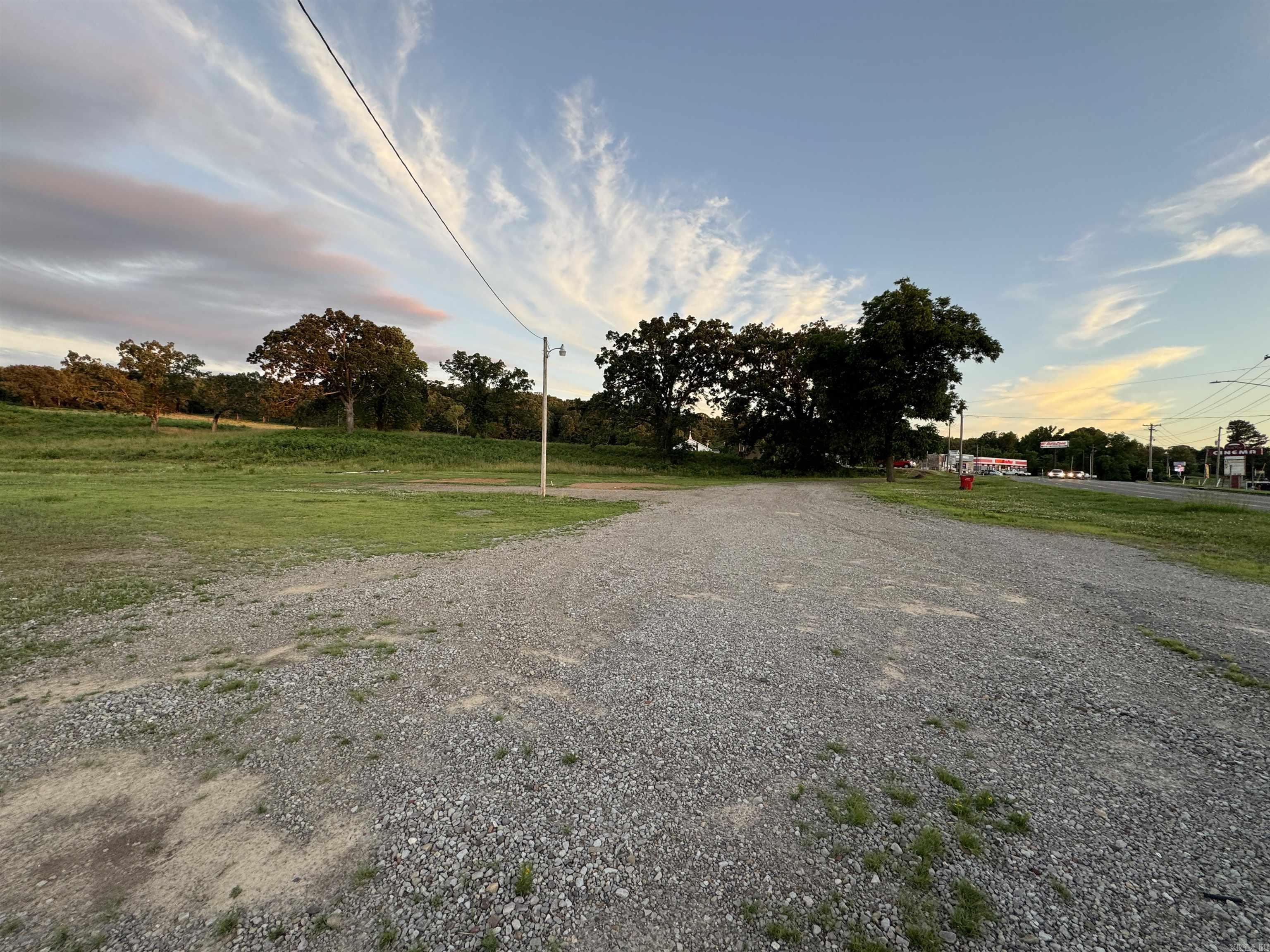 17-6-16 Outlots - Commercial Sale