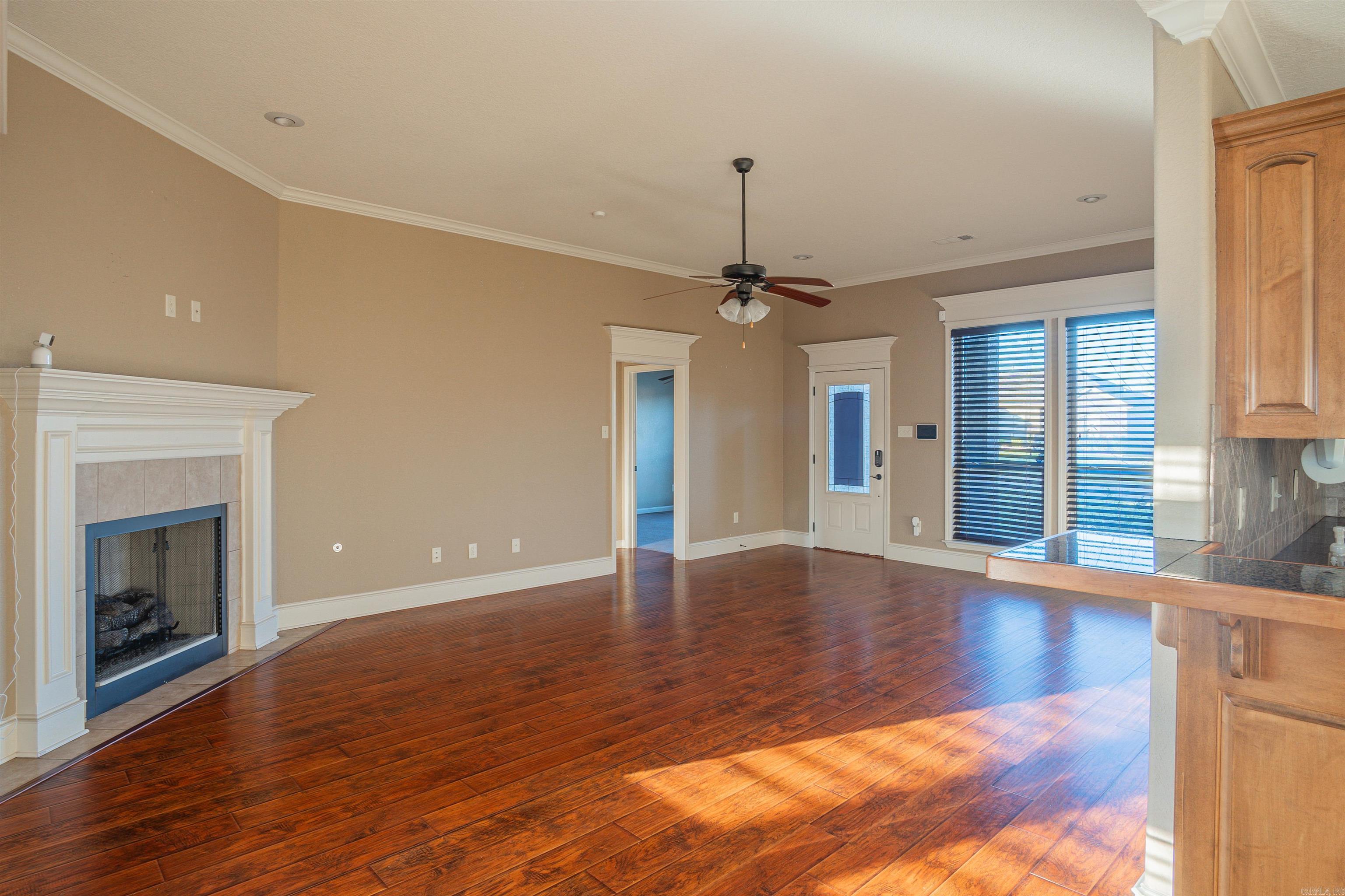 JAXON TERRACE - Residential