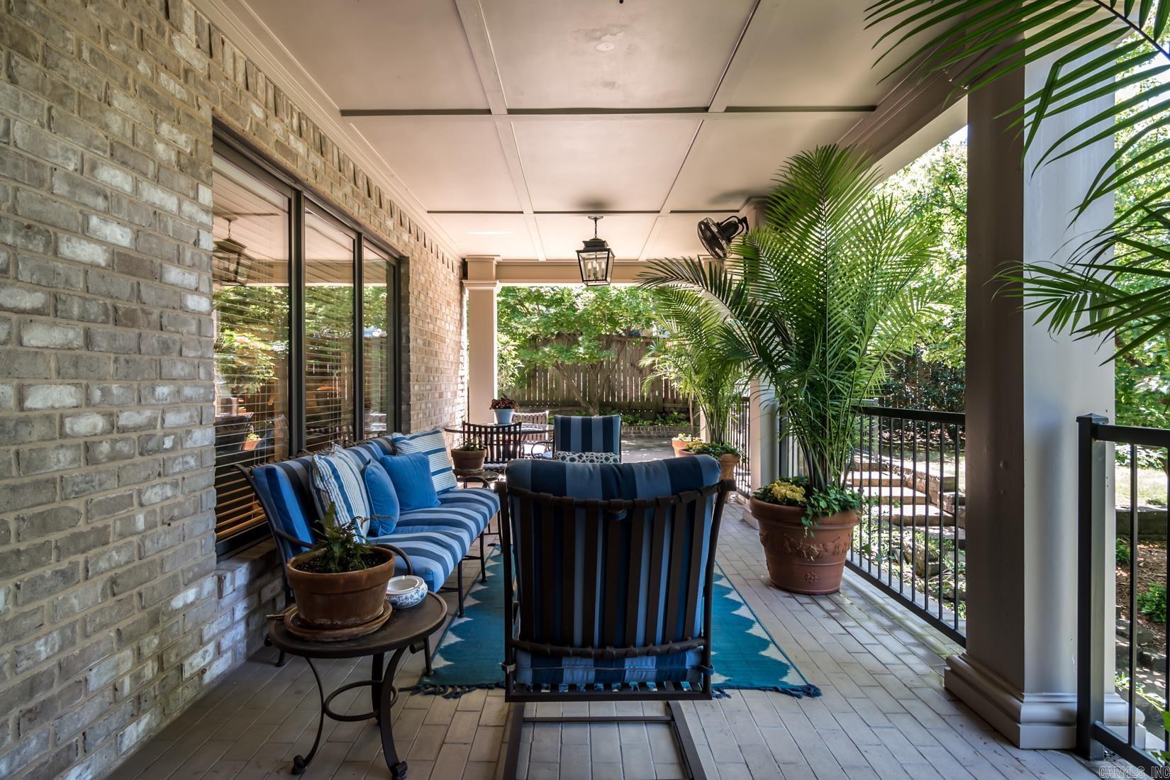 HICKORY POINTE ADDN - Residential