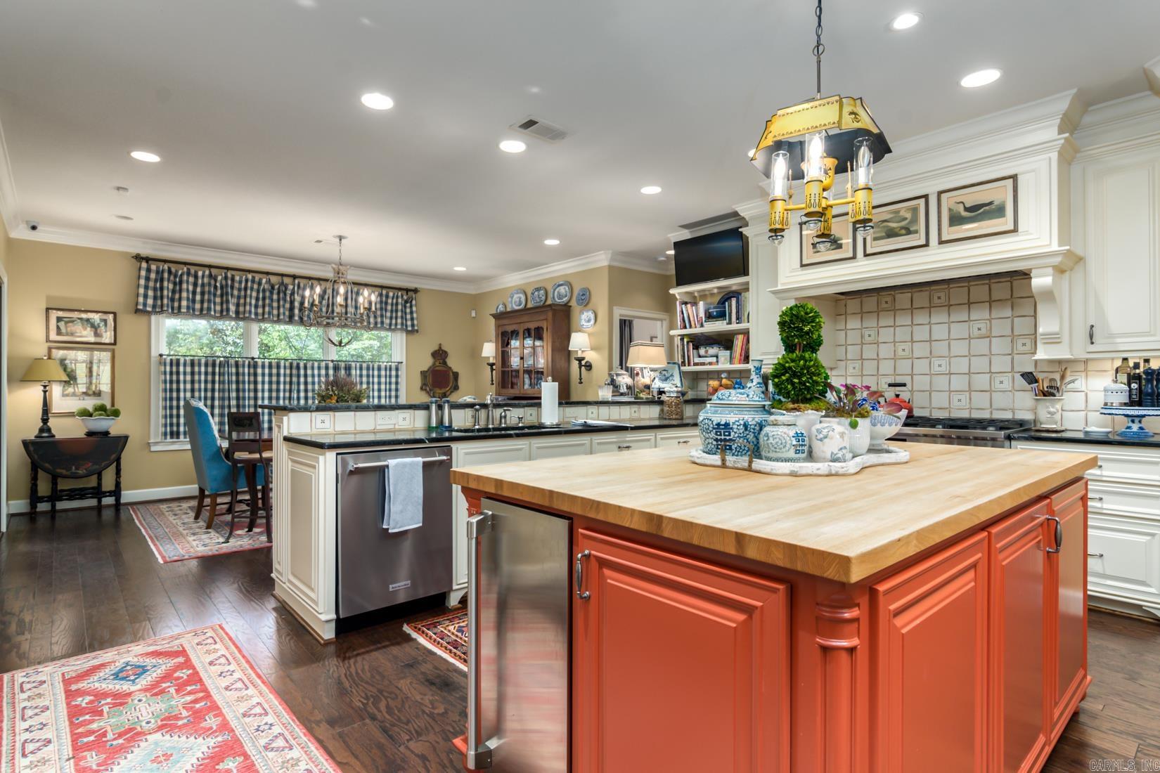 HICKORY POINTE ADDN - Residential