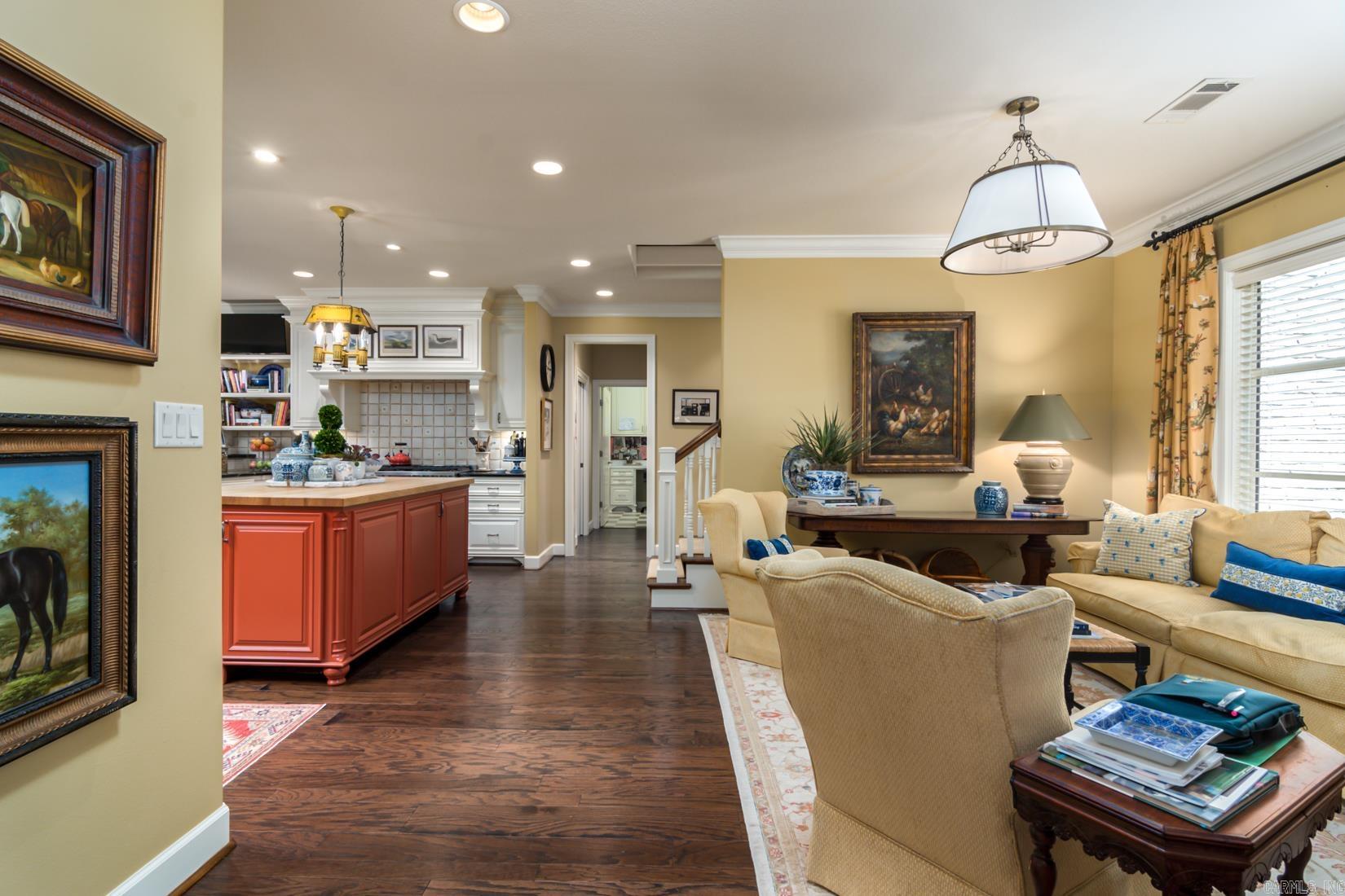 HICKORY POINTE ADDN - Residential