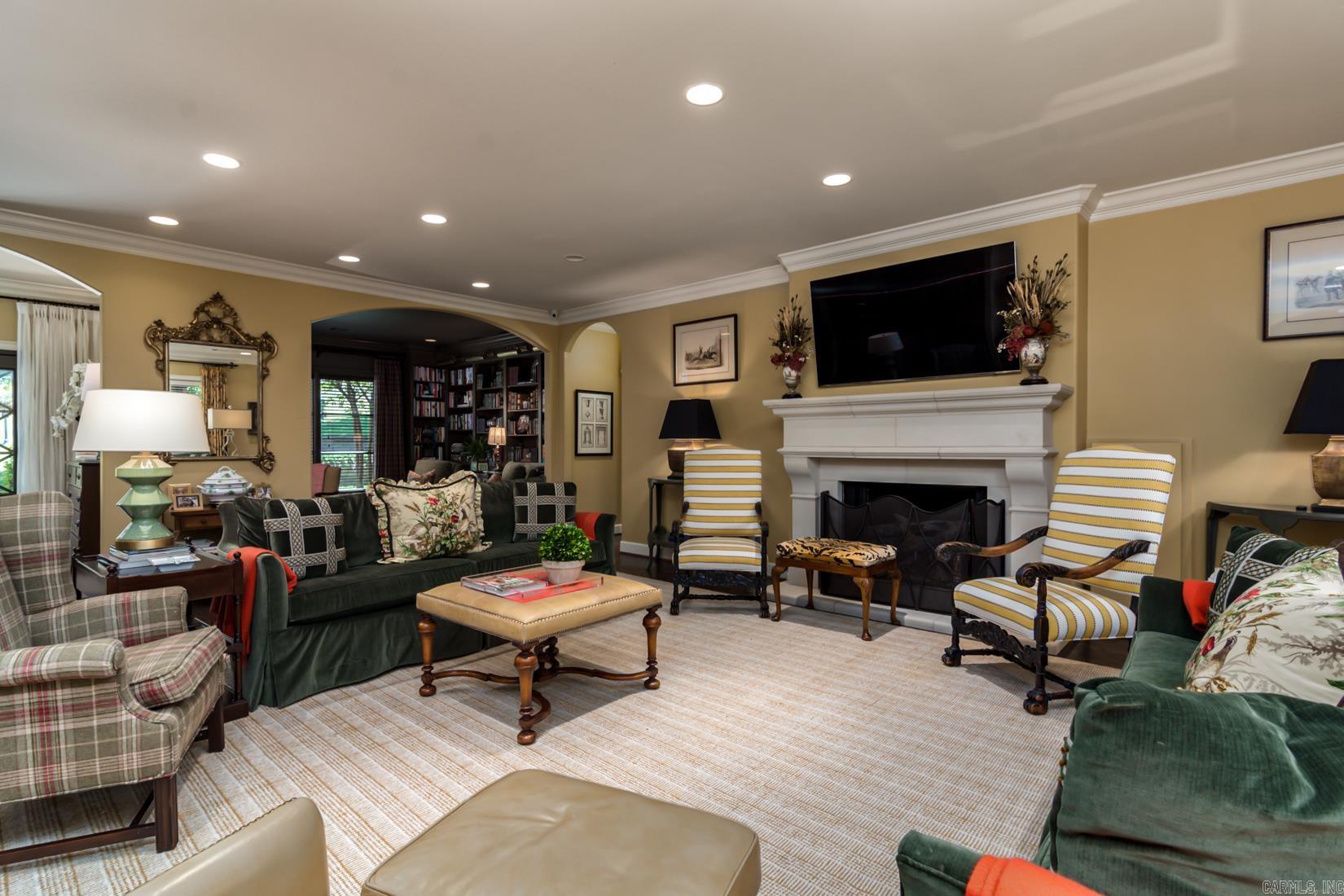 HICKORY POINTE ADDN - Residential