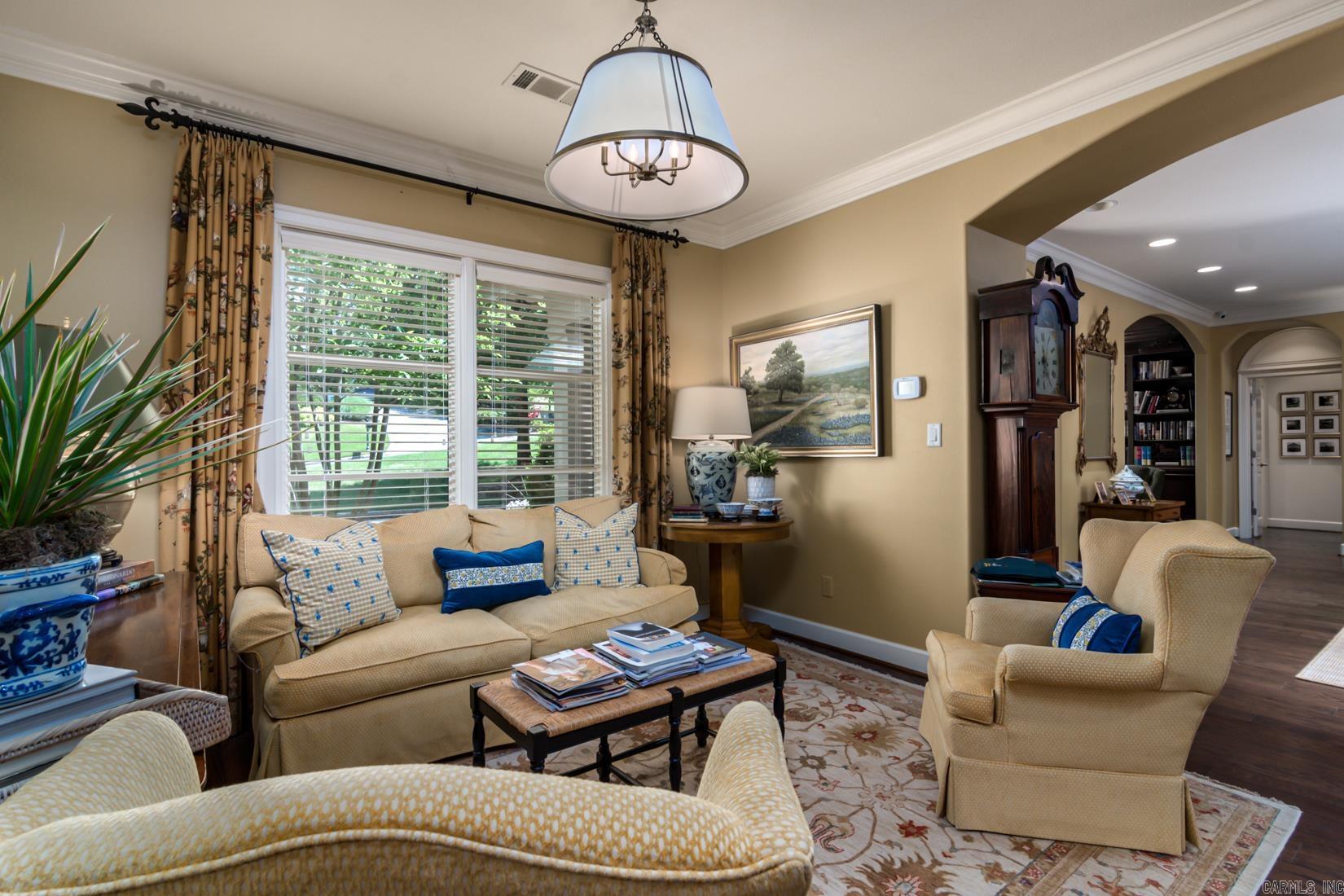 HICKORY POINTE ADDN - Residential