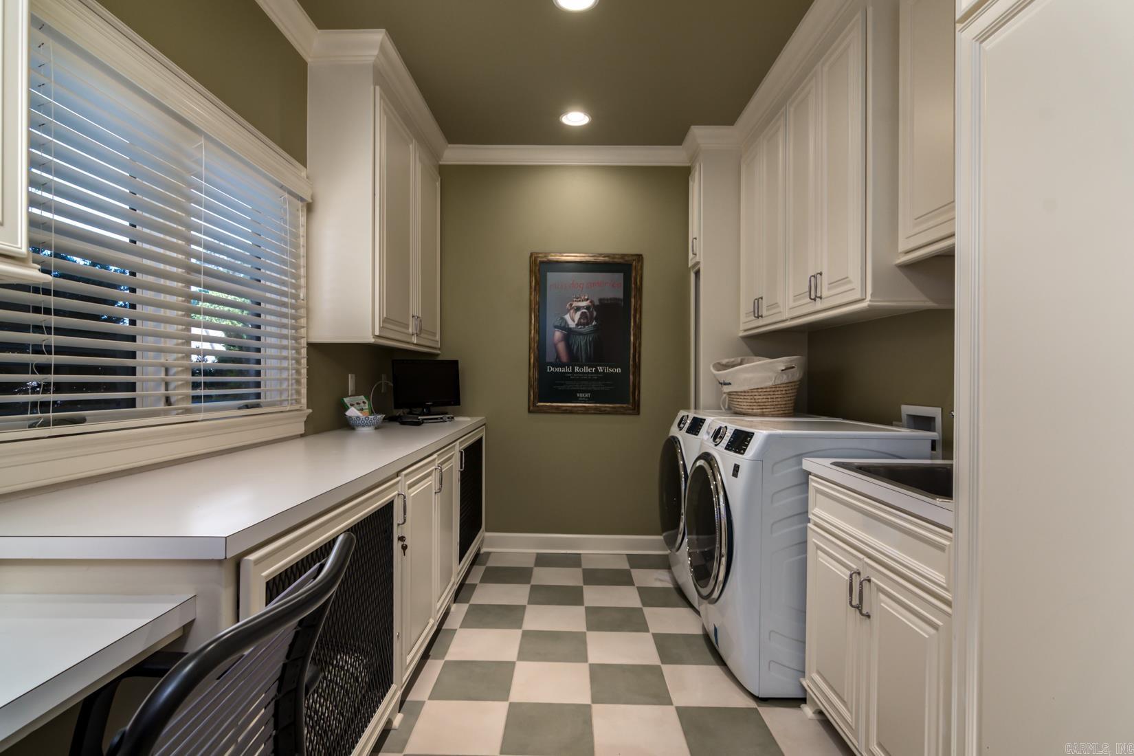 HICKORY POINTE ADDN - Residential