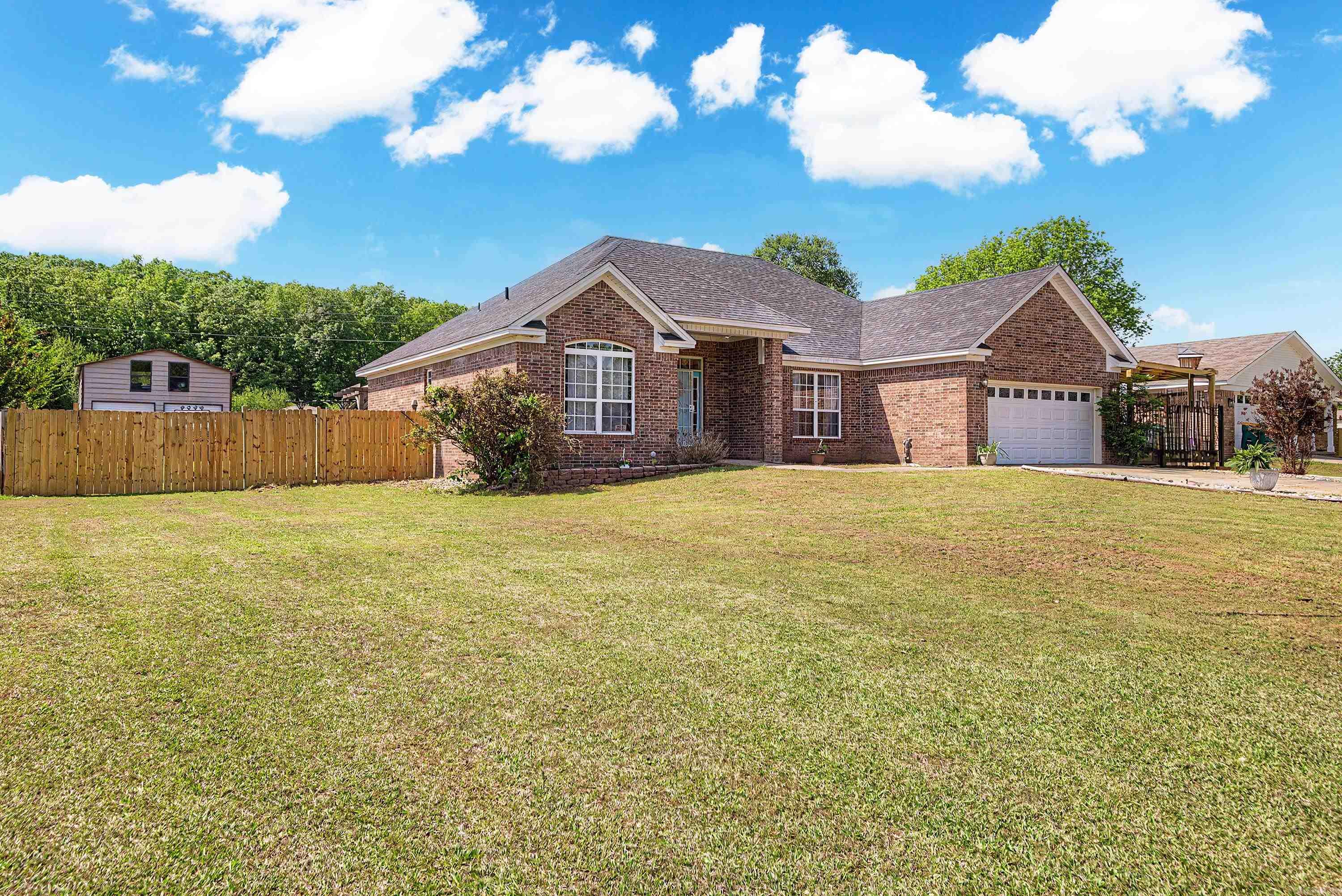 Oak Shadows - Residential