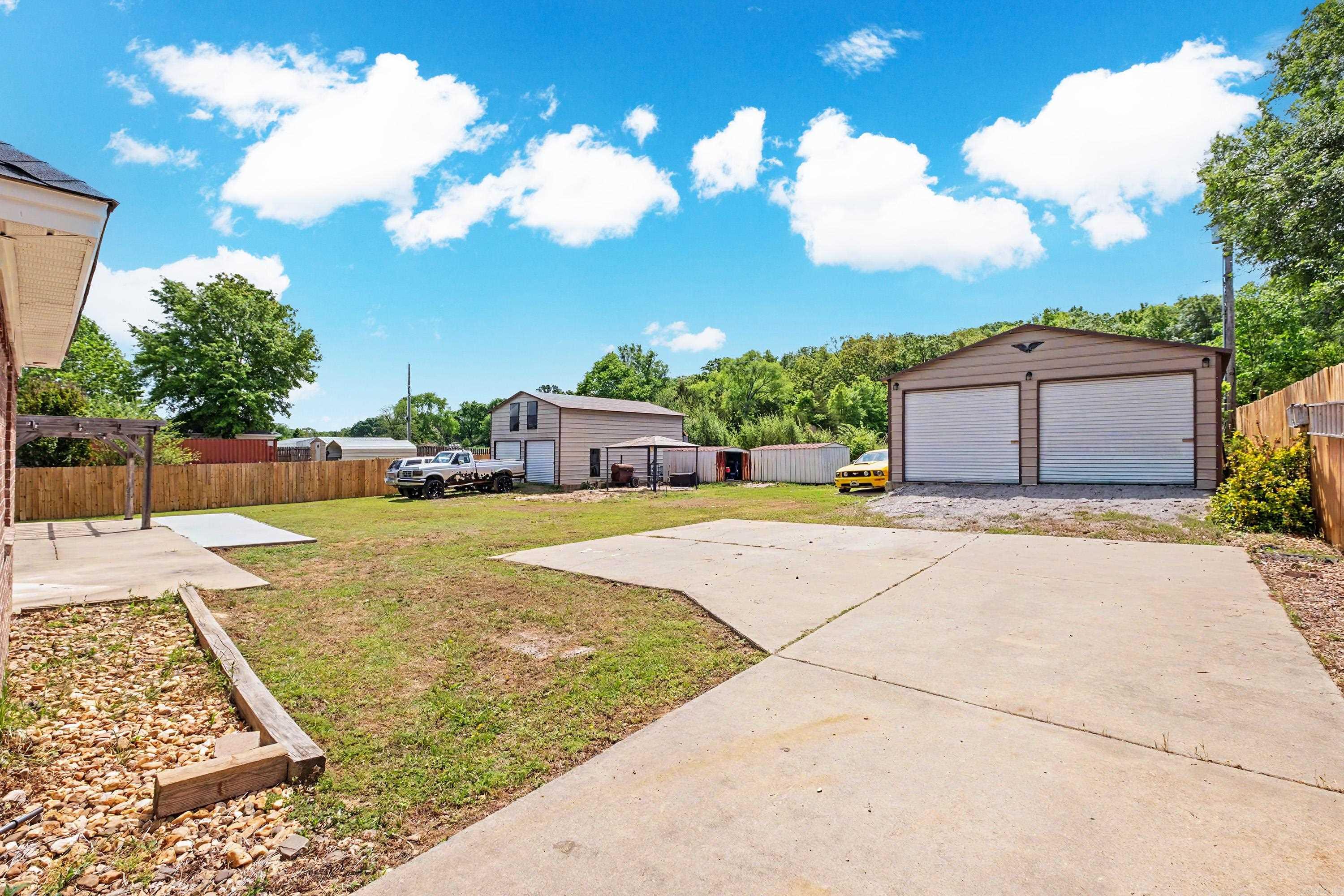 Oak Shadows - Residential