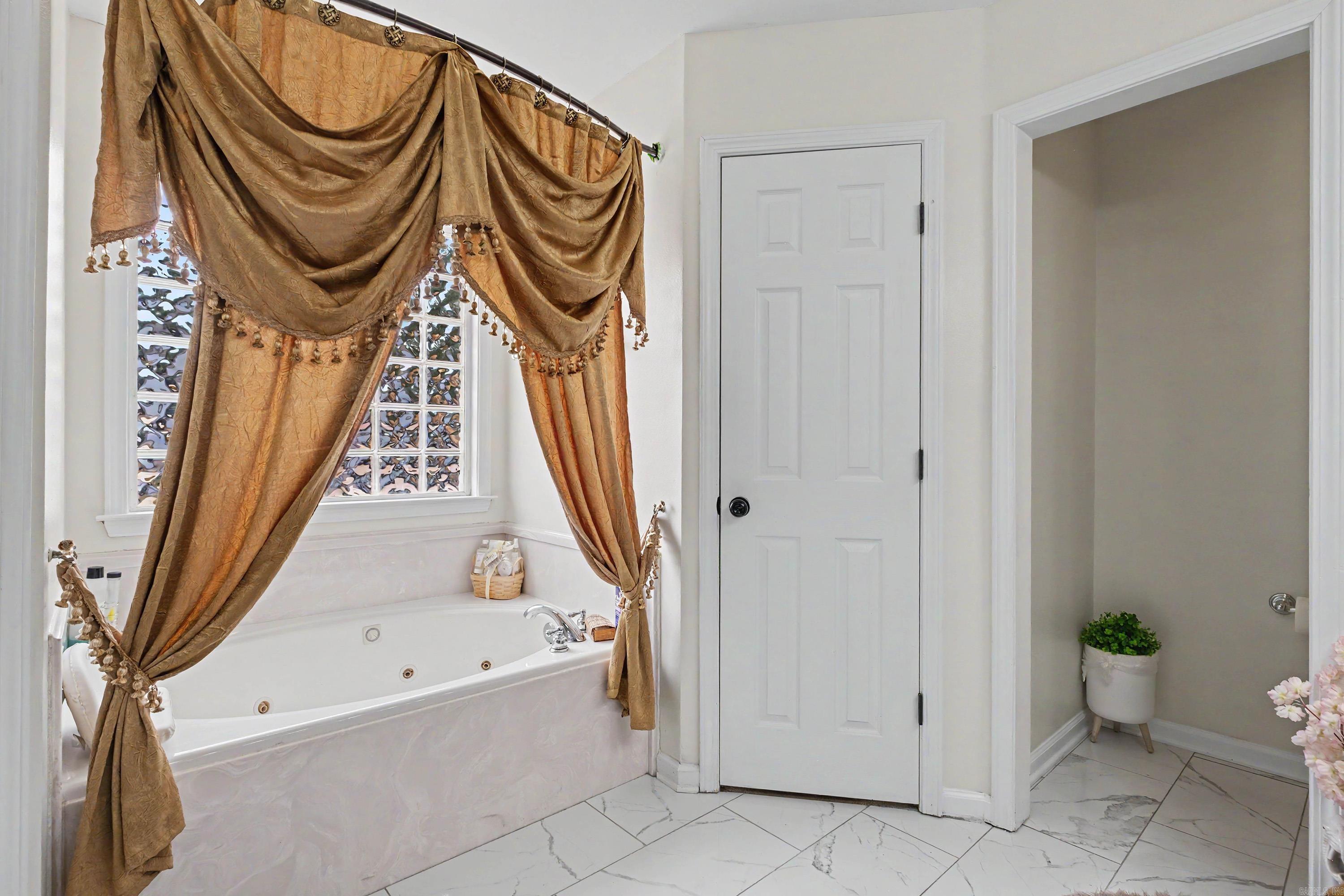 Oak Shadows - Residential