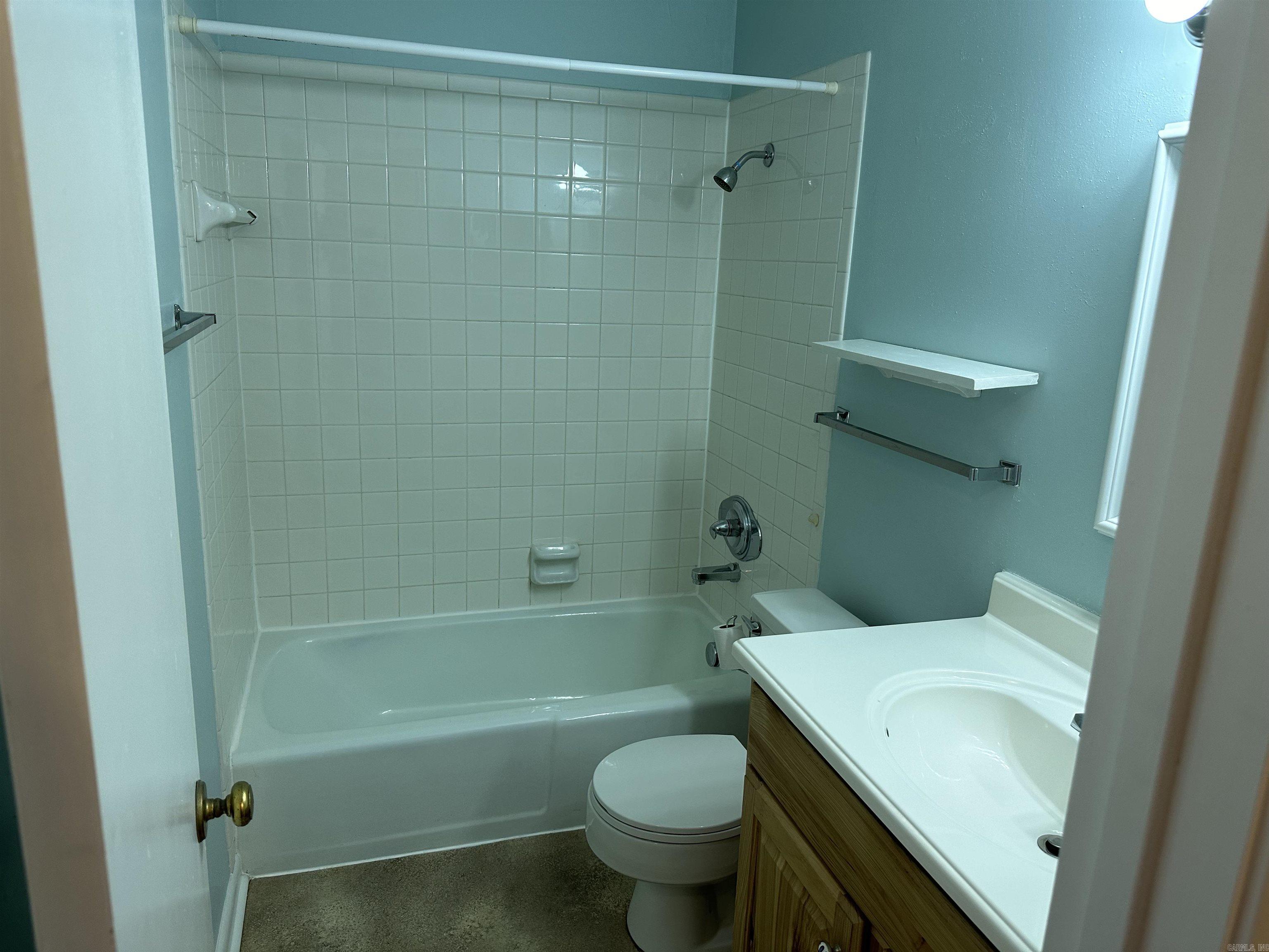 VALENCIA COURTS - Residential