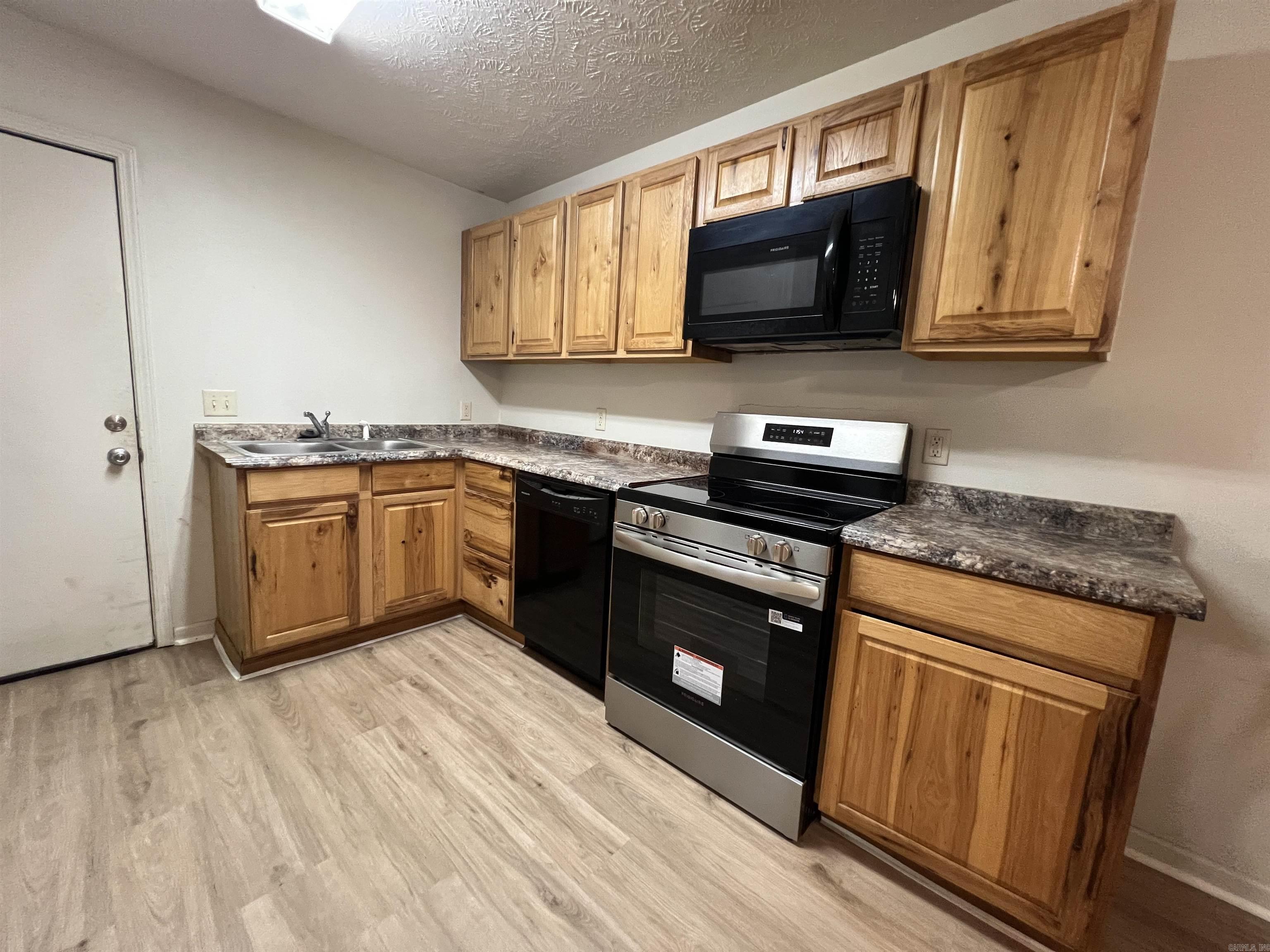 Metes & Bounds - Residential Lease