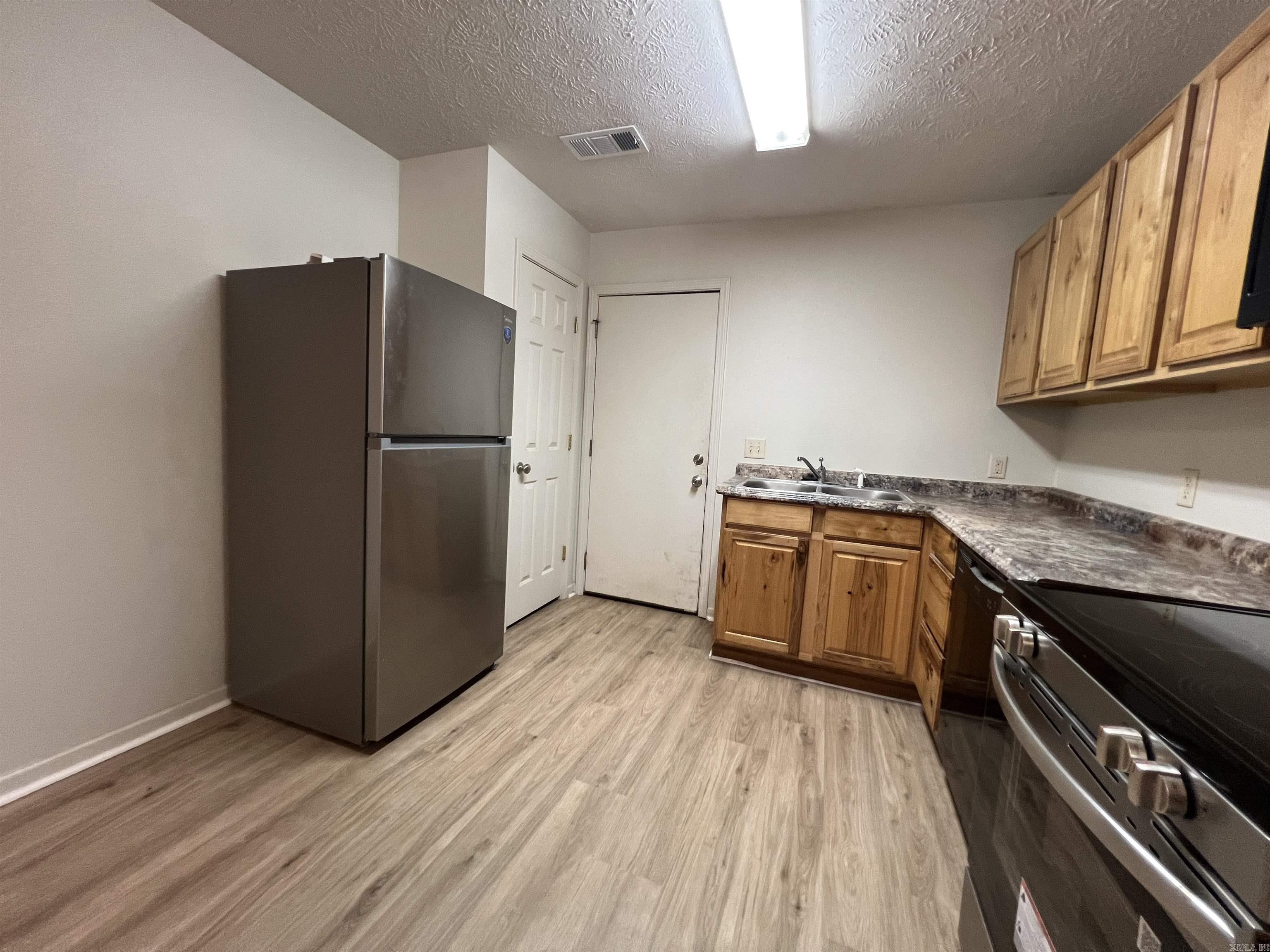 Metes & Bounds - Residential Lease