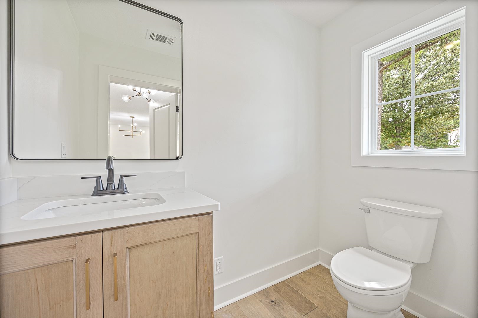 COUNTRY CLUB - Residential