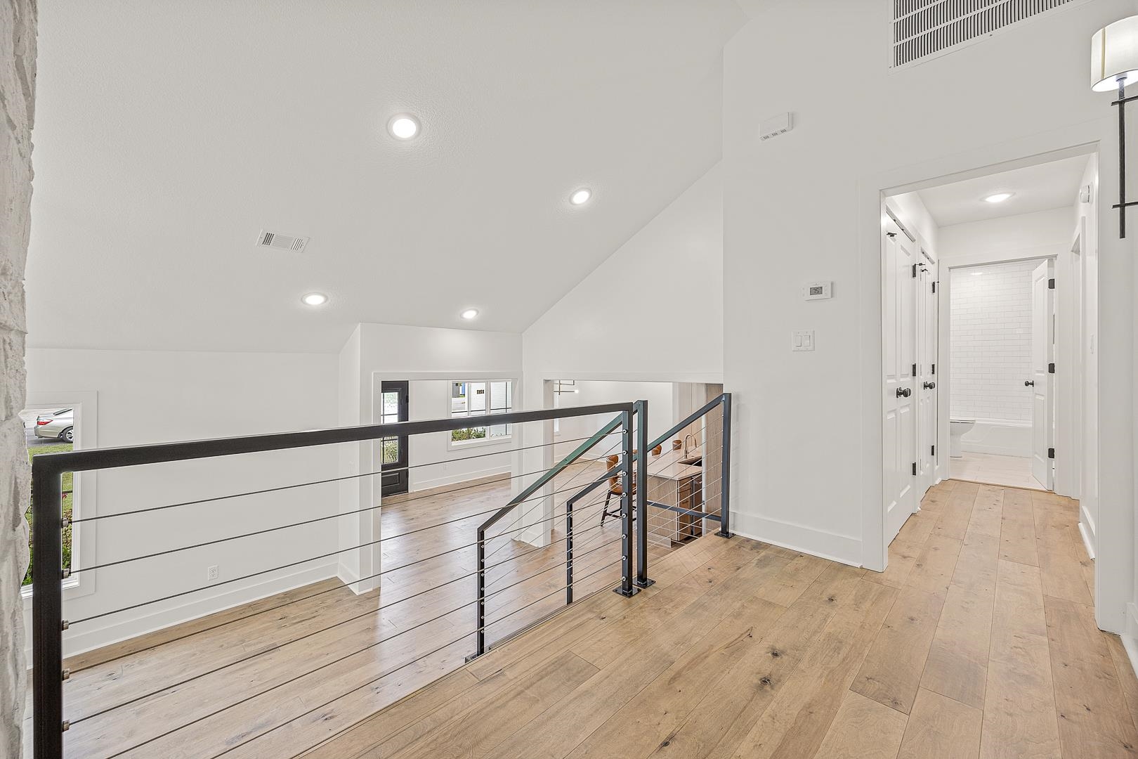 COUNTRY CLUB - Residential