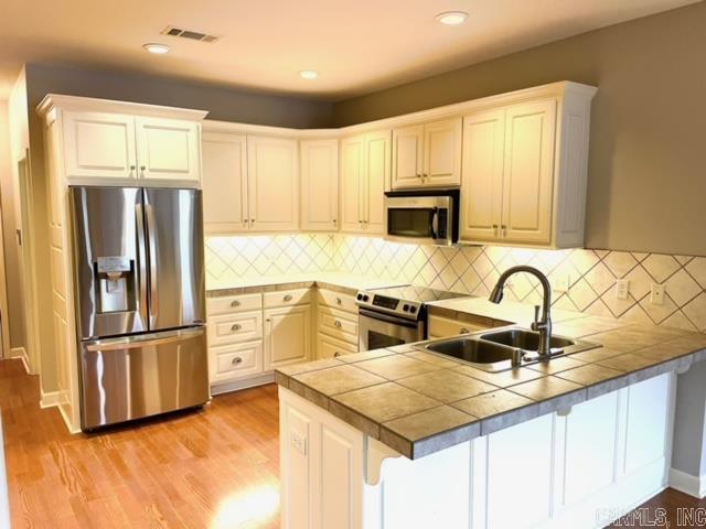 STAGECOACH VILLAGE - Residential