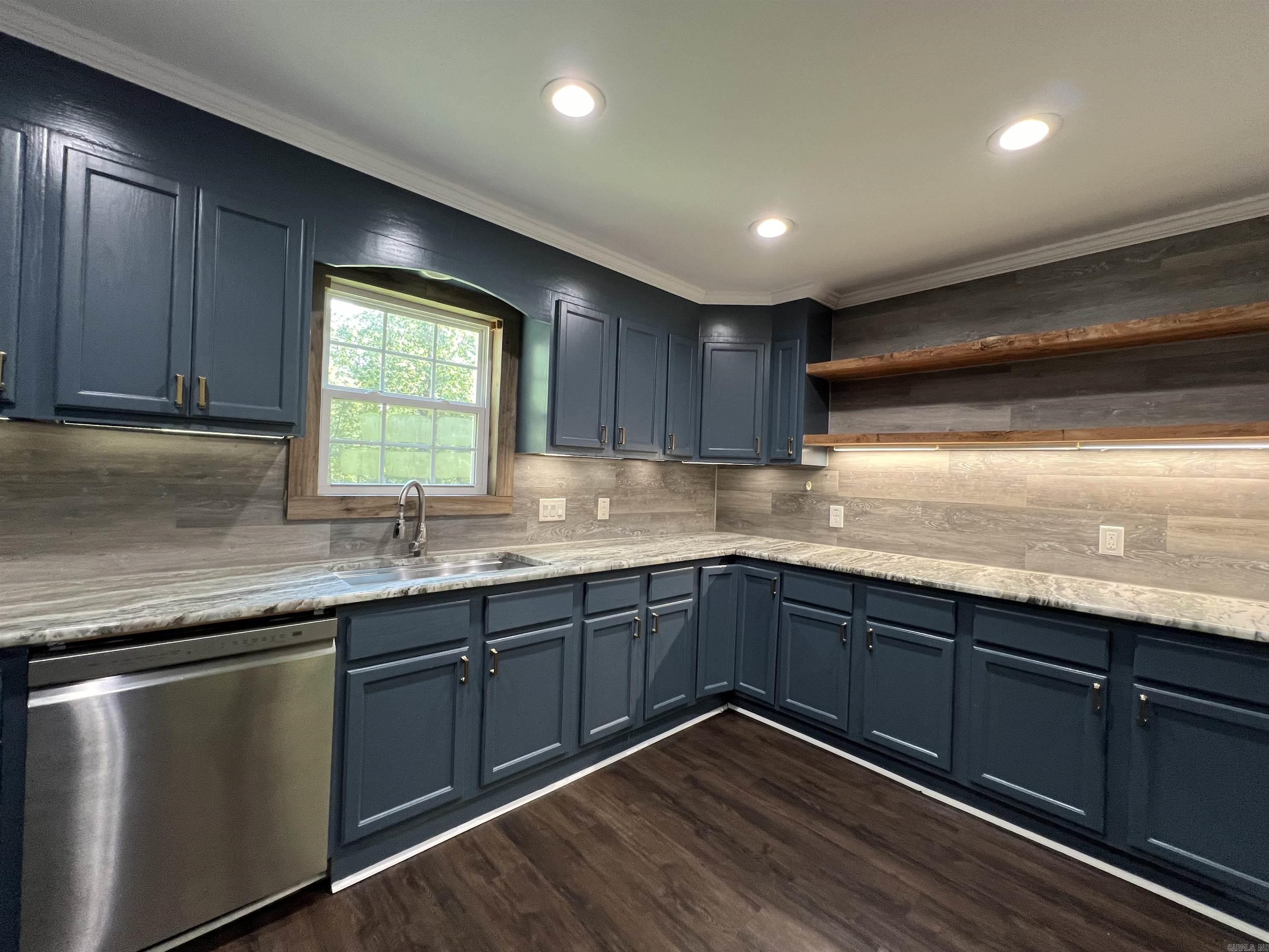 Shirley Heights - Residential