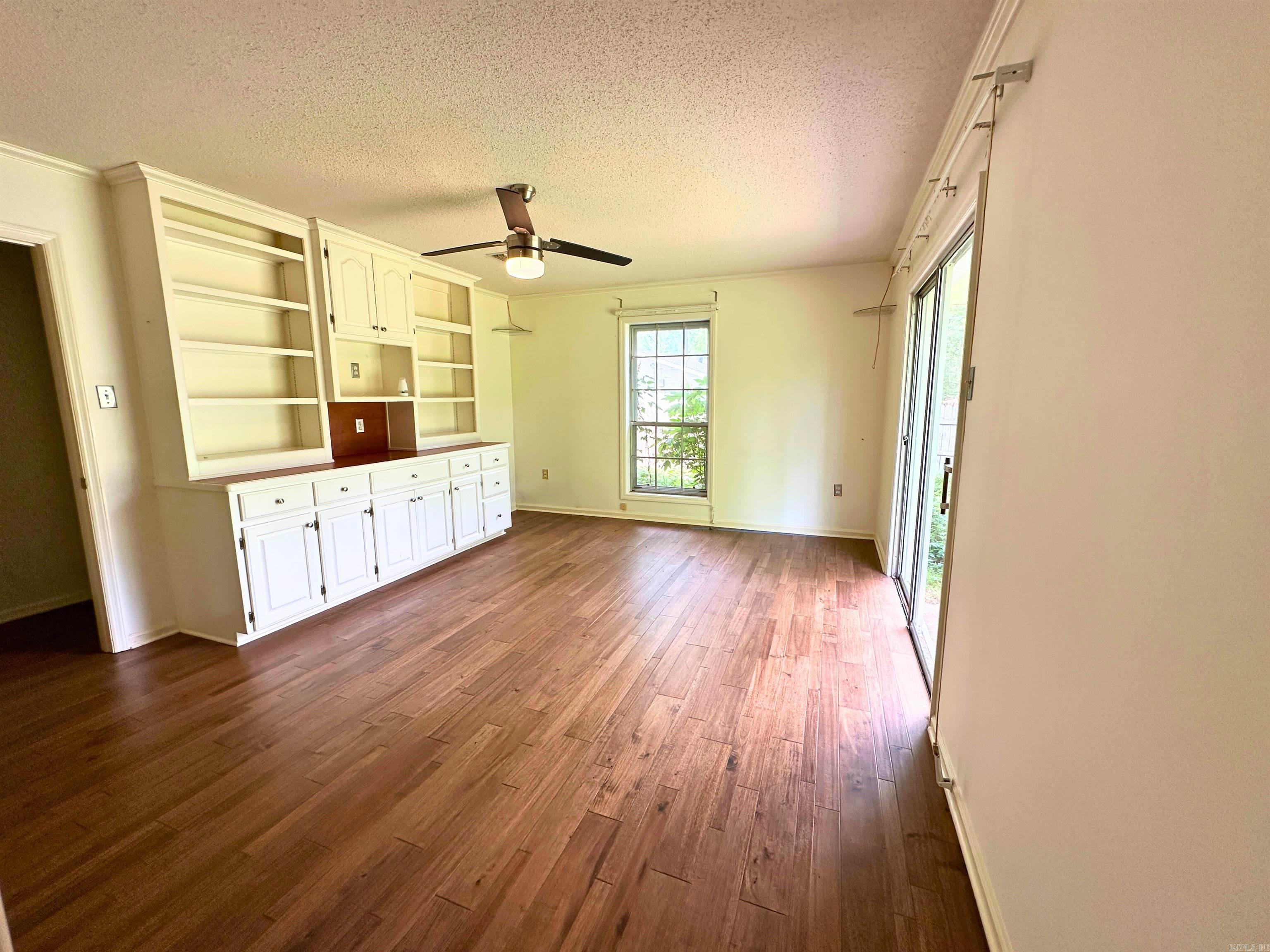 WEST GATE - Residential