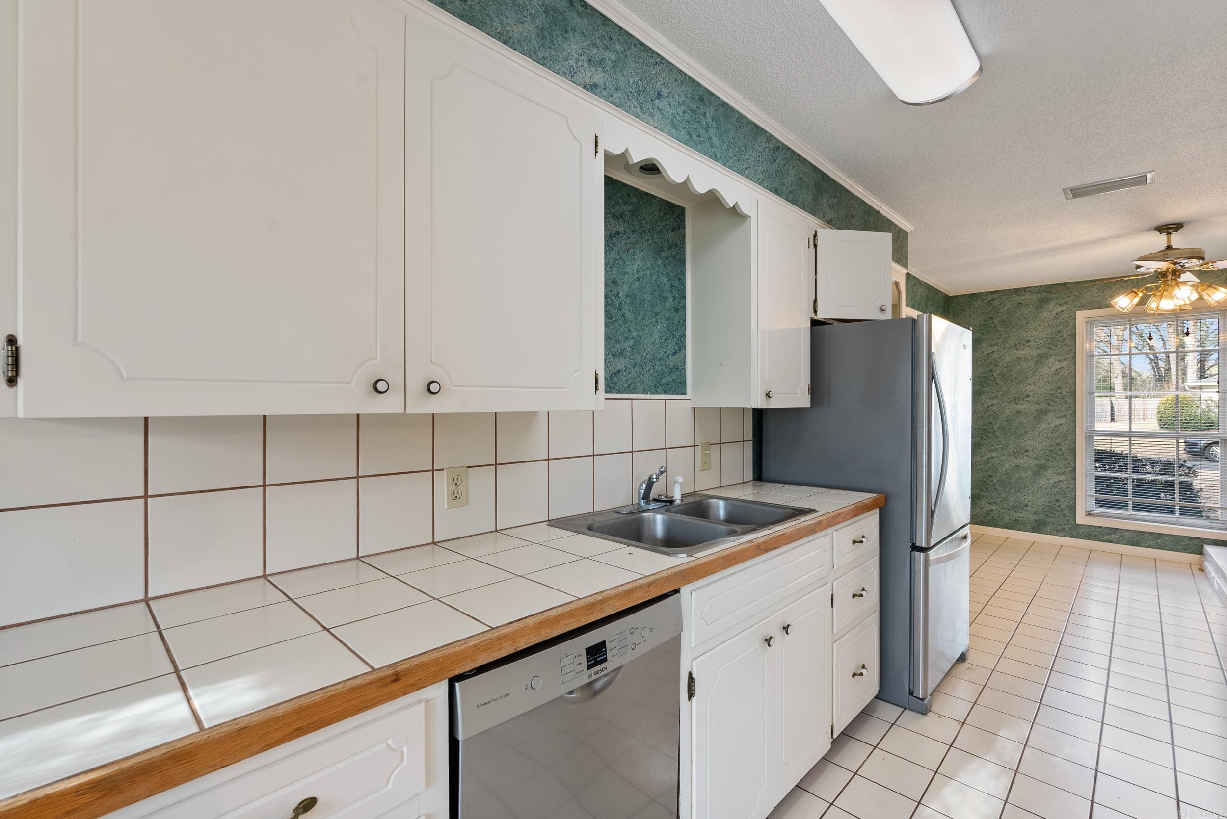 WEST GATE - Residential