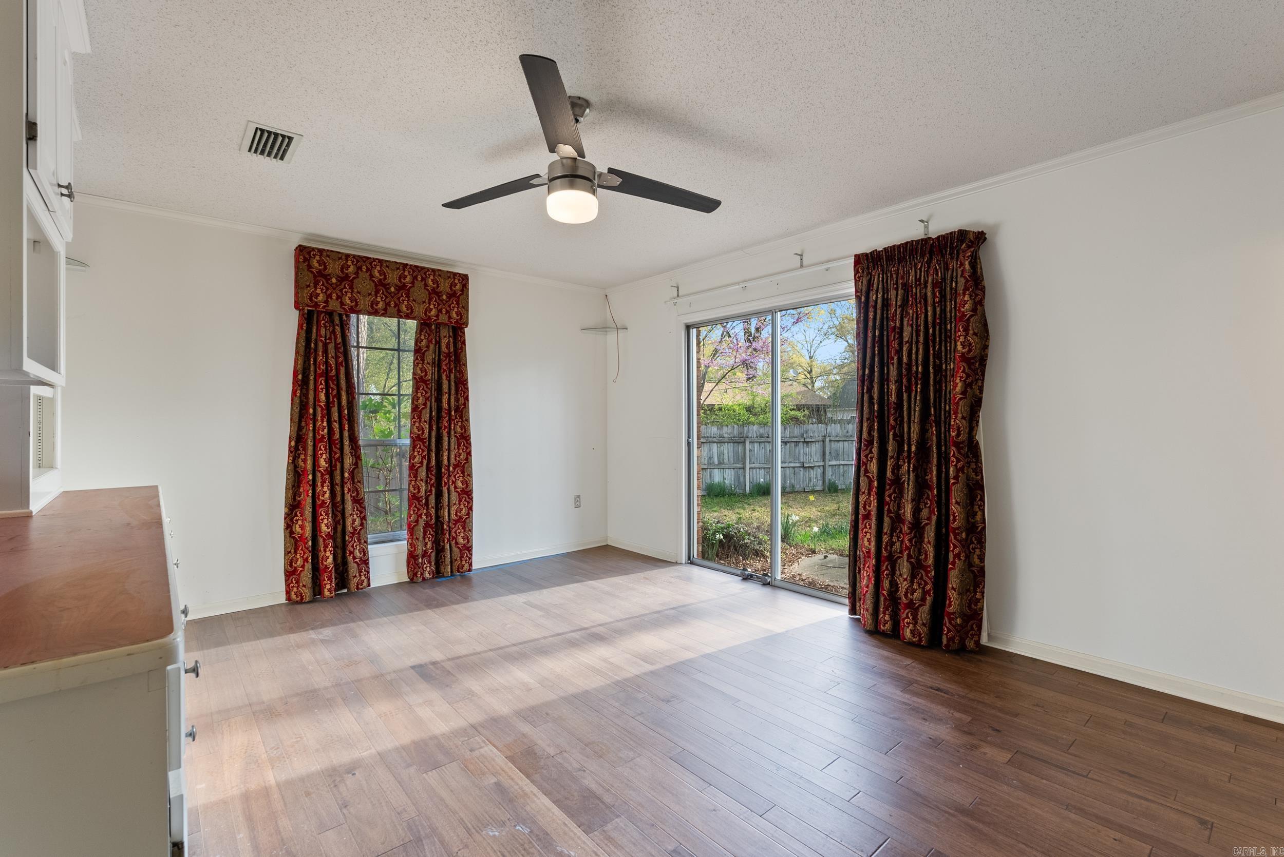WEST GATE - Residential