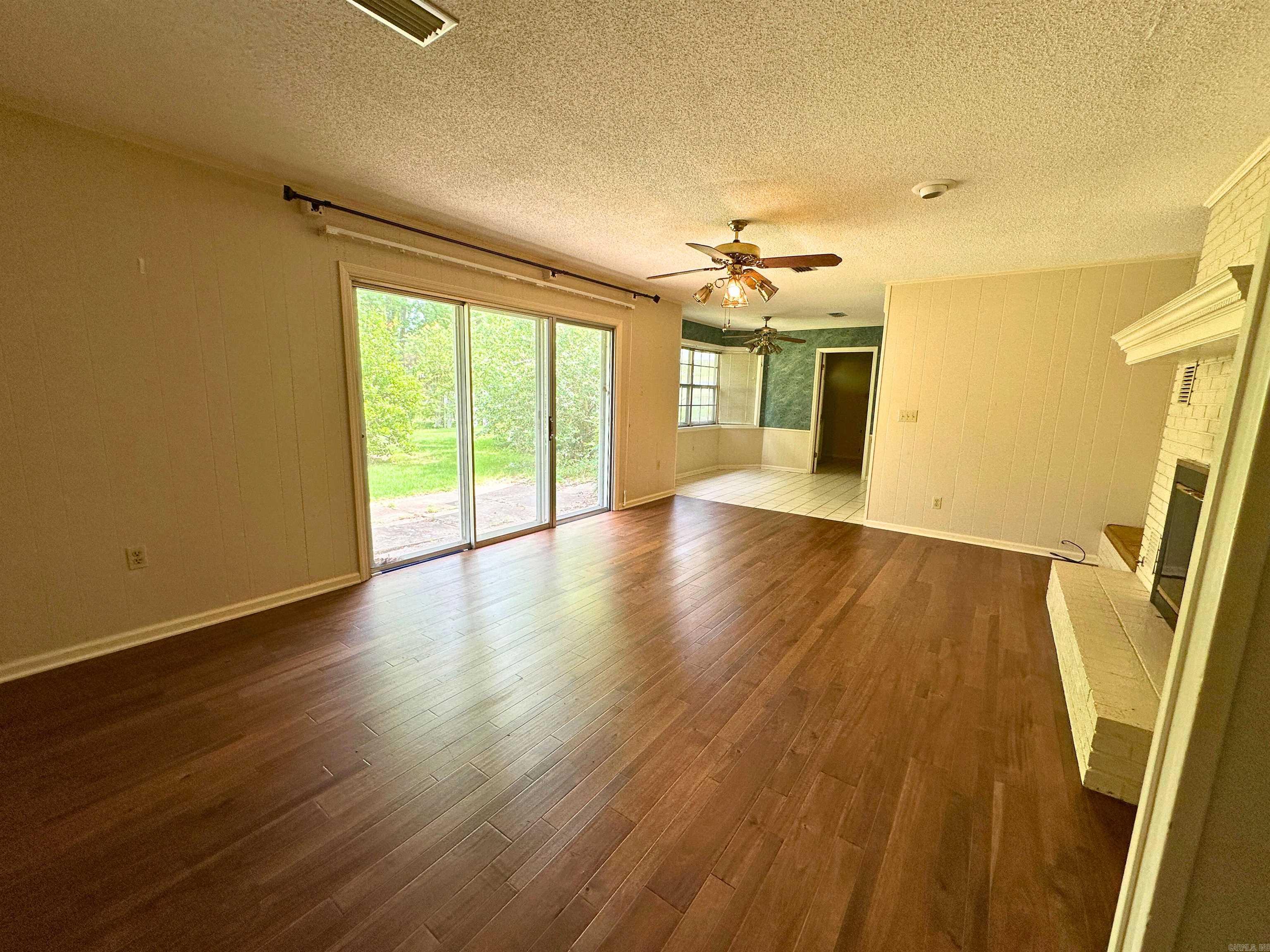 WEST GATE - Residential