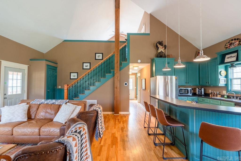 RIVER OAKS - Residential