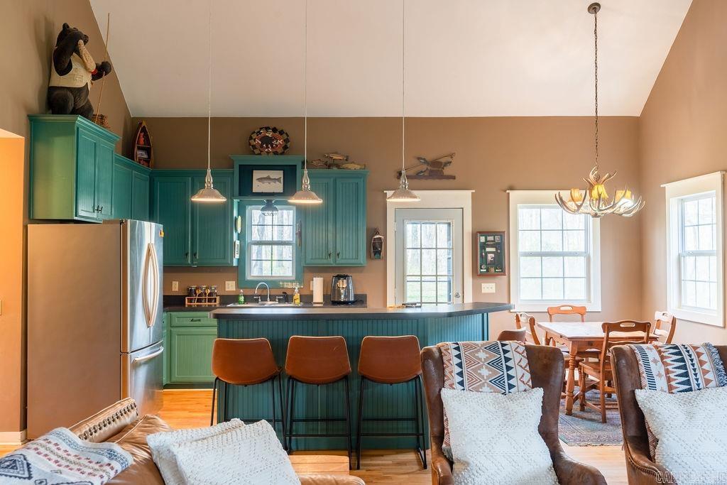 RIVER OAKS - Residential