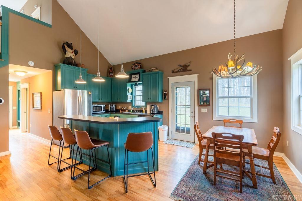 RIVER OAKS - Residential