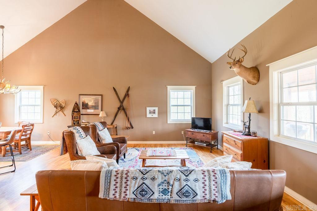 RIVER OAKS - Residential