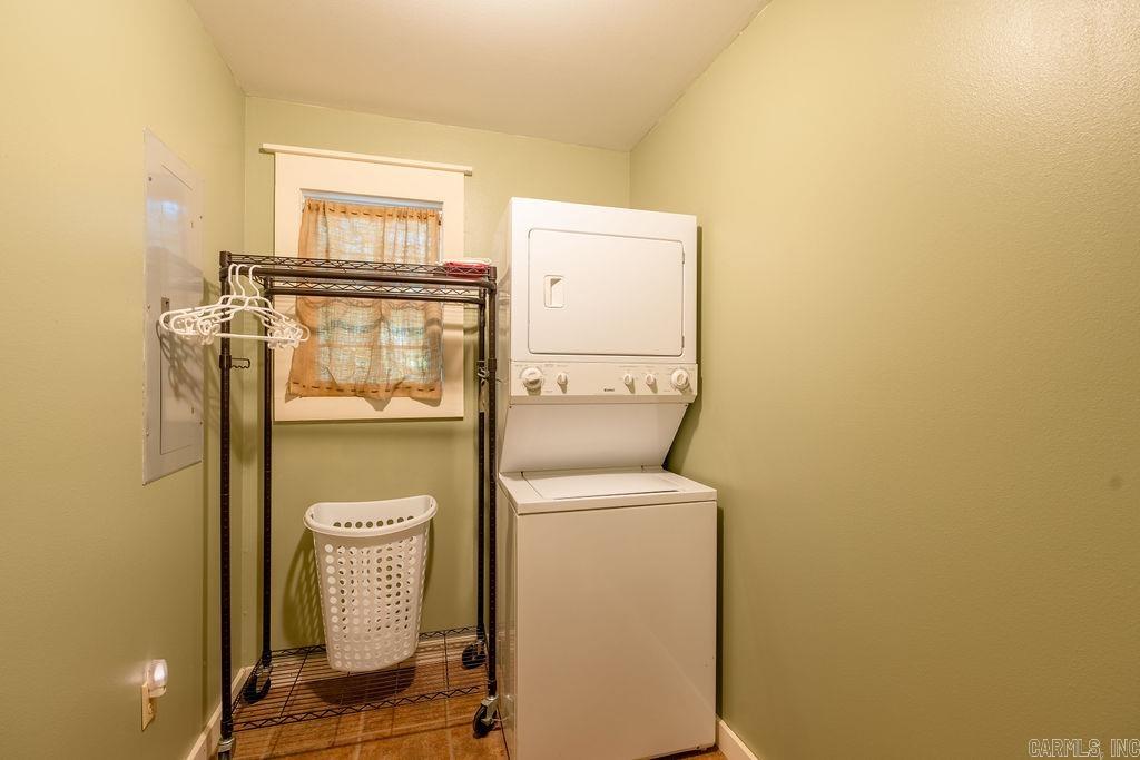 RIVER OAKS - Residential