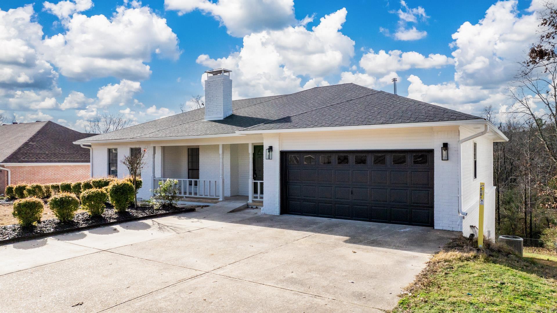 INDIAN HILLS - Residential