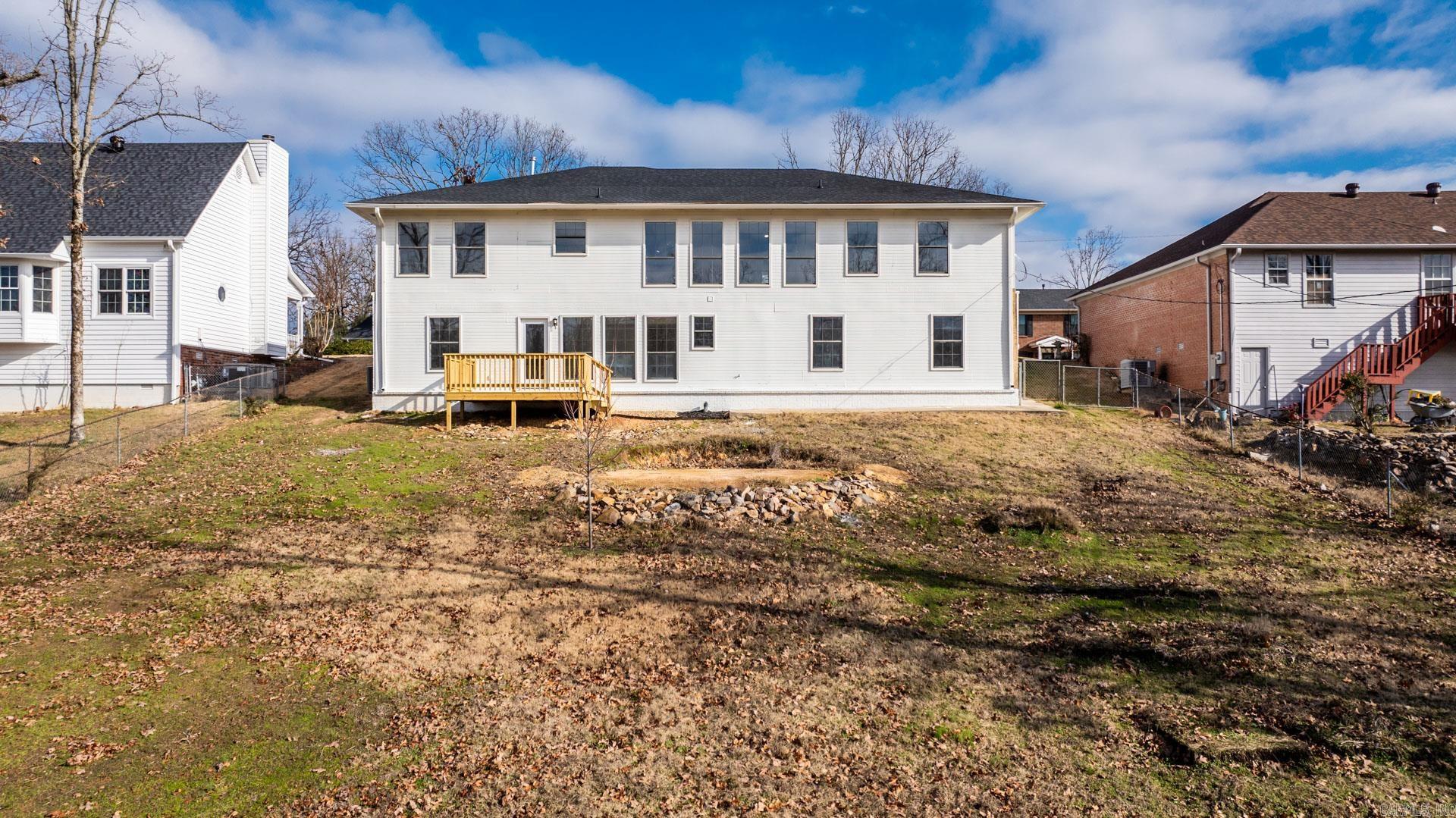 INDIAN HILLS - Residential