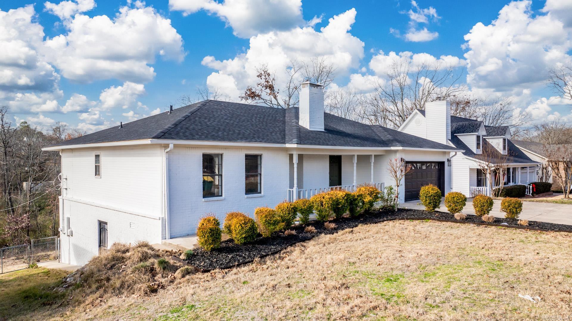 INDIAN HILLS - Residential