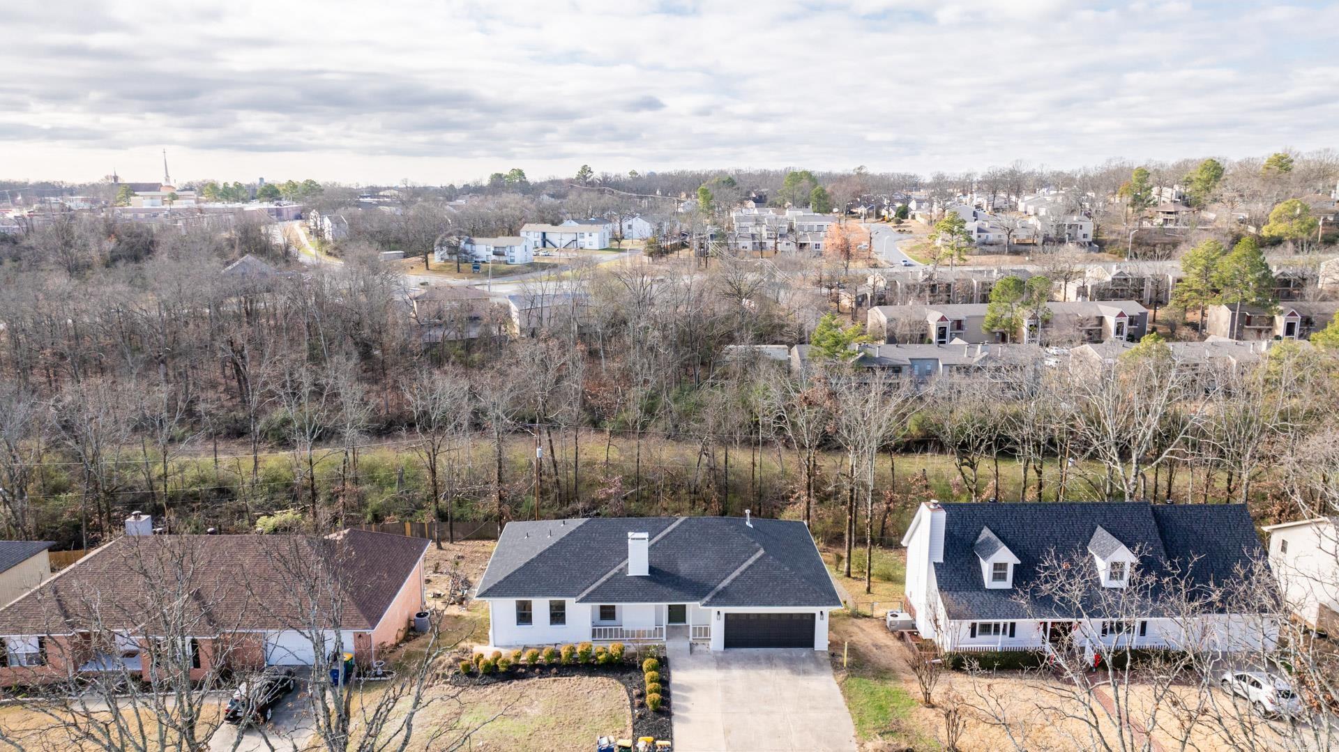 INDIAN HILLS - Residential