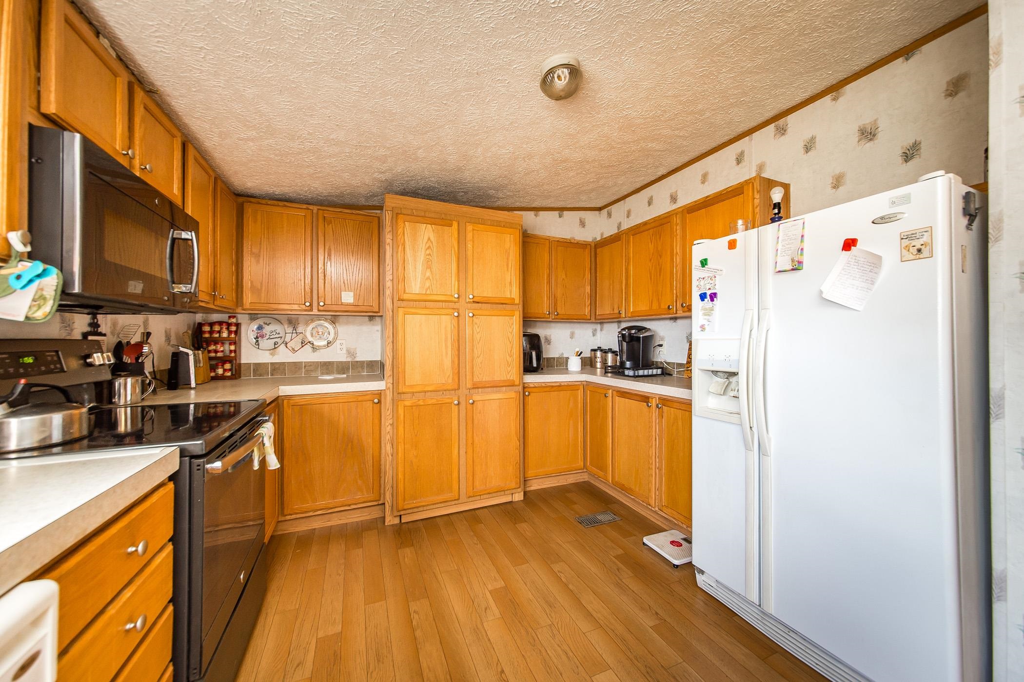 Metes & Bounds - Commercial Sale