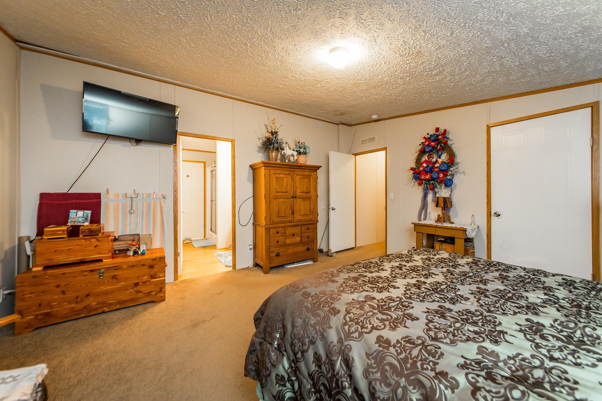 Metes & Bounds - Commercial Sale