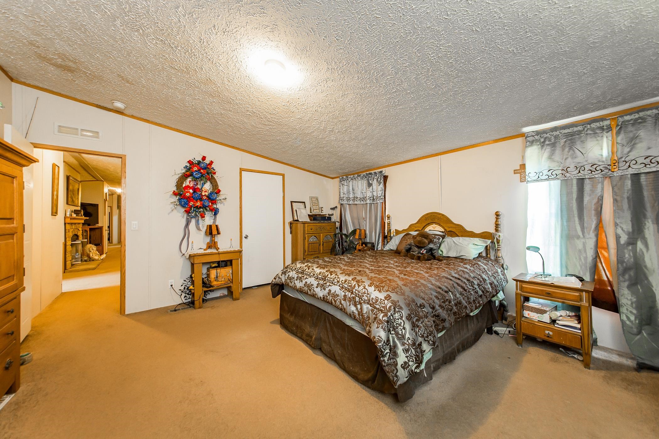 Metes & Bounds - Commercial Sale