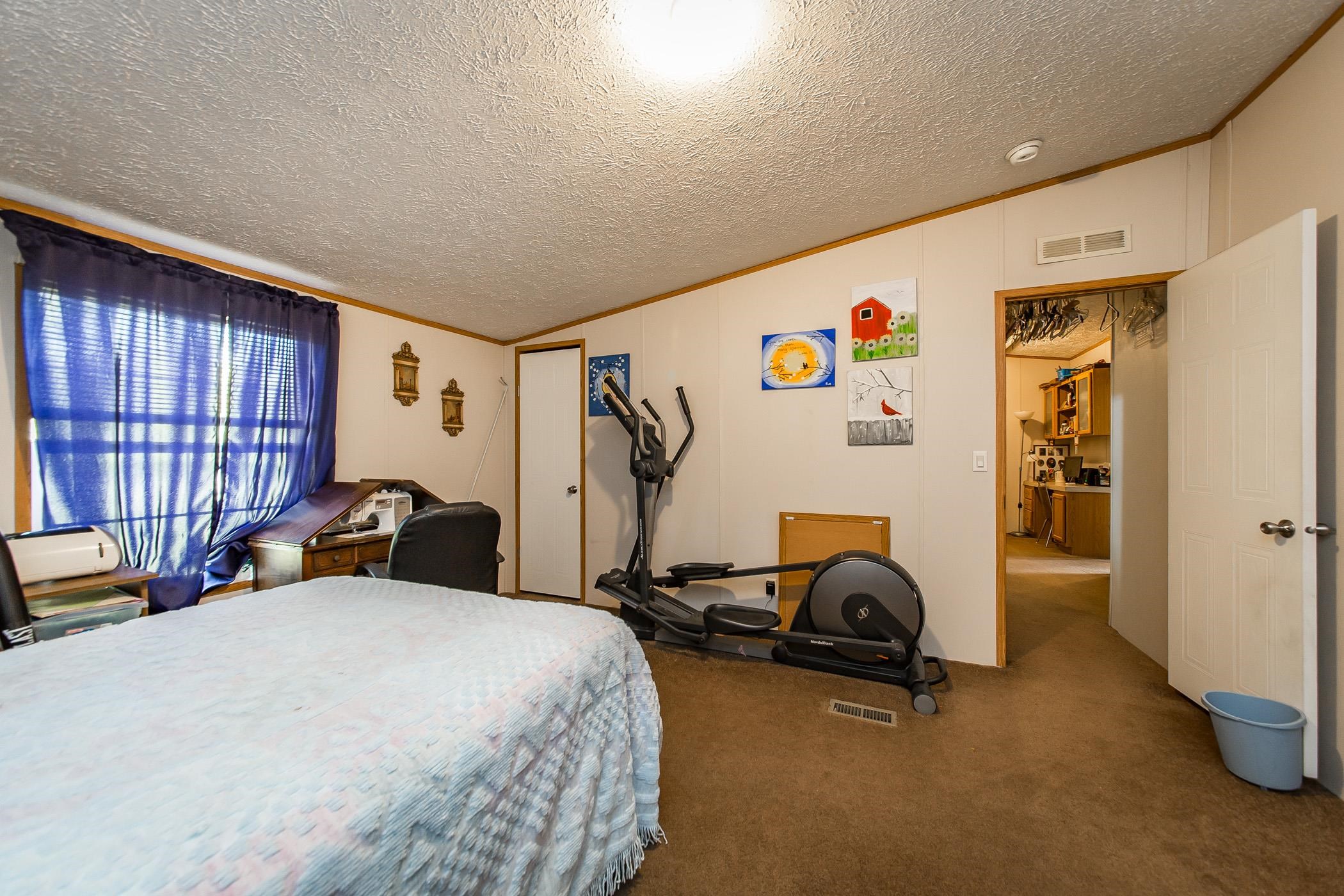 Metes & Bounds - Commercial Sale