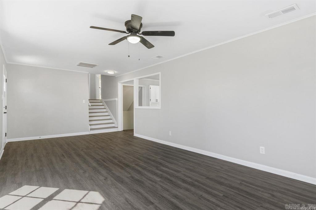 Beautiful Lakeview - Residential Lease