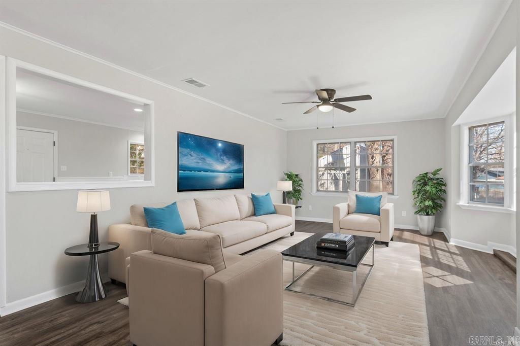 Beautiful Lakeview - Residential Lease