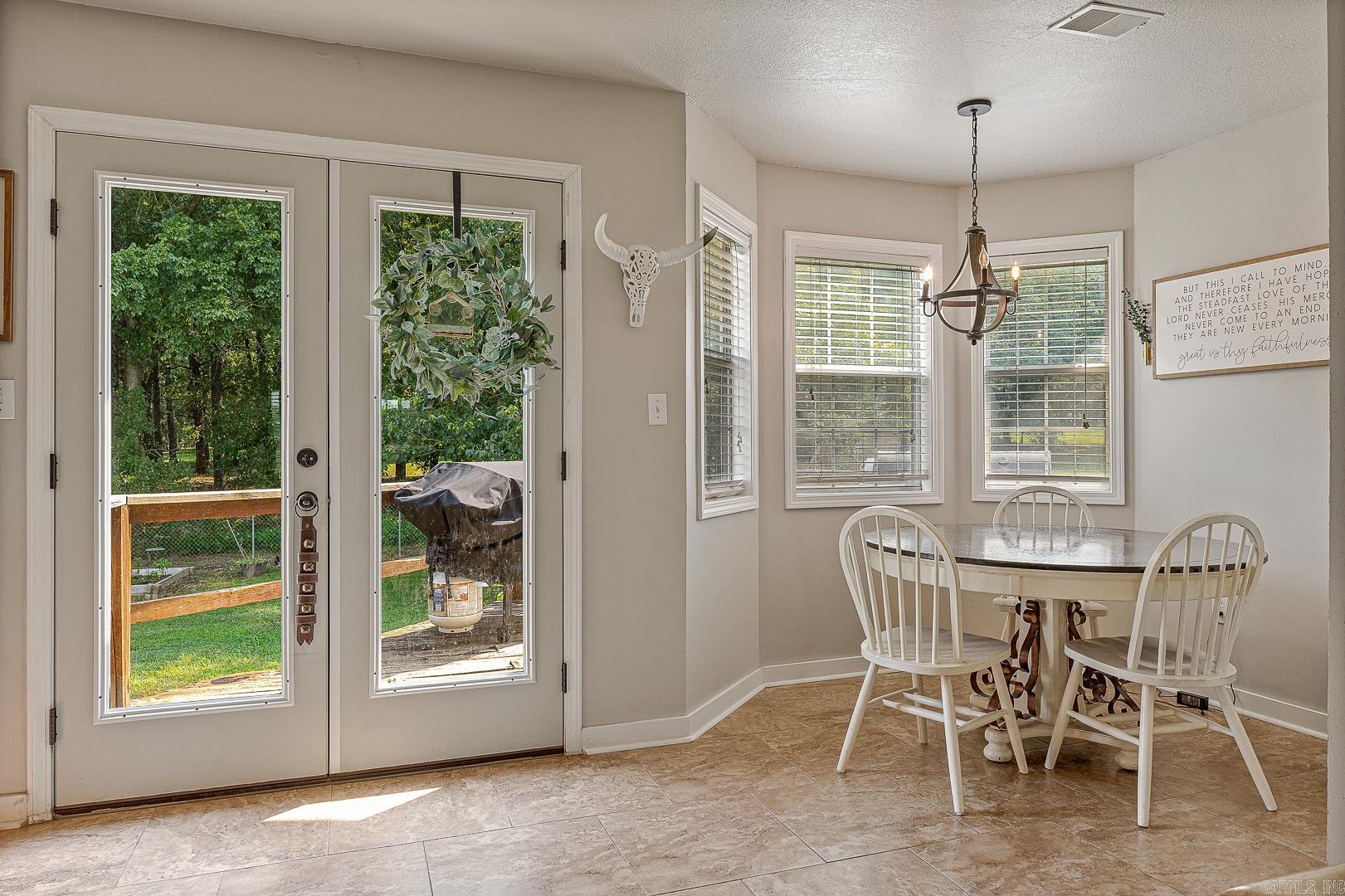 LOST CREEK ESTATES - Residential