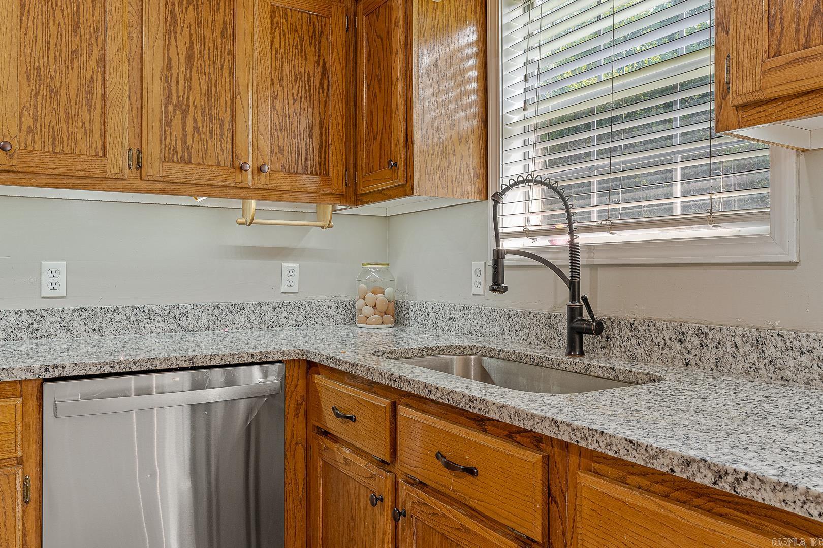 LOST CREEK ESTATES - Residential