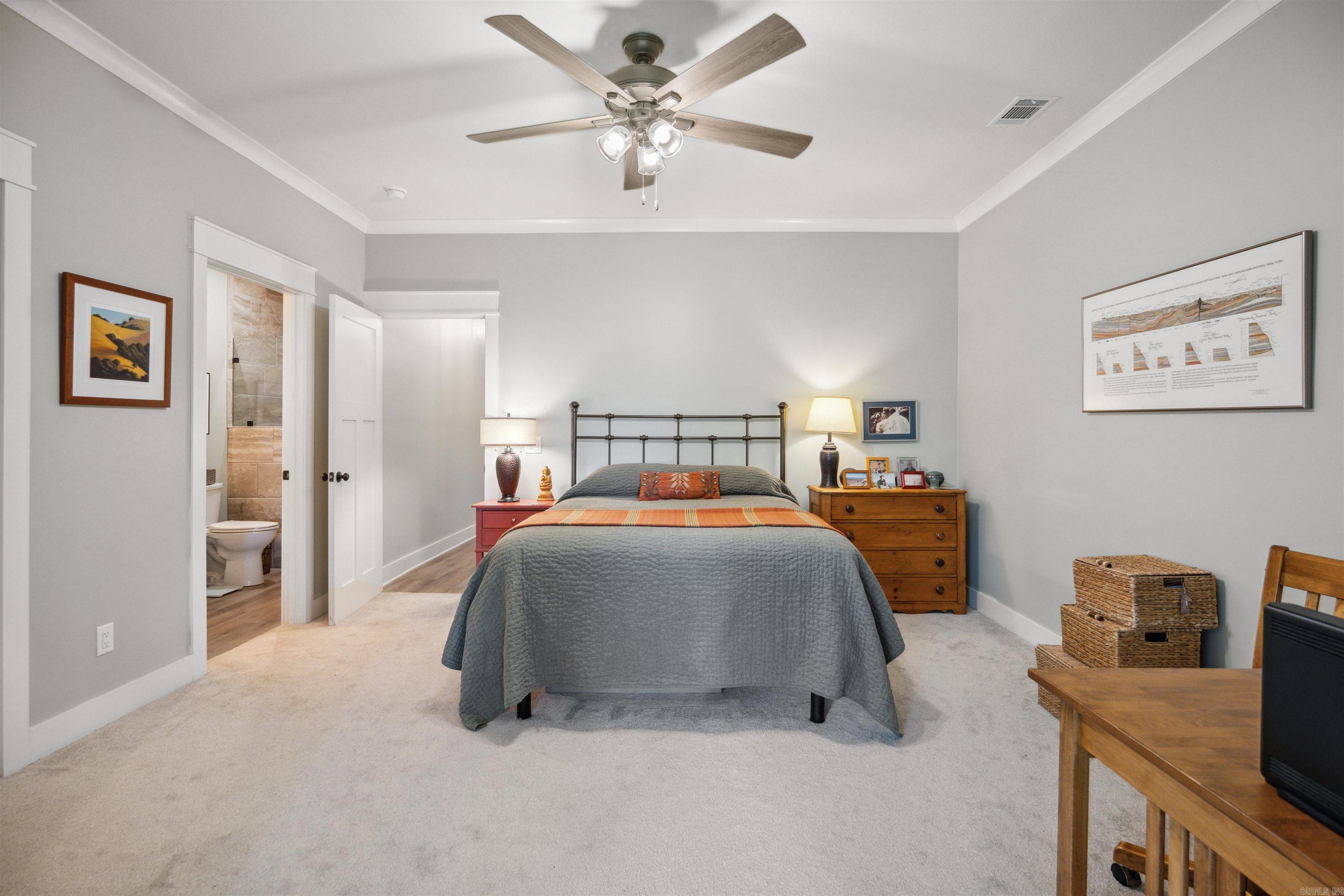 EAST BROADWAY - Residential