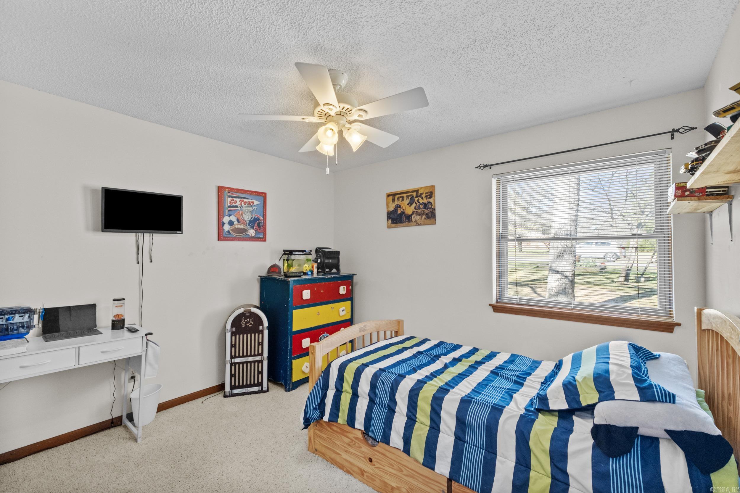 CASTLE RIDGE - Residential