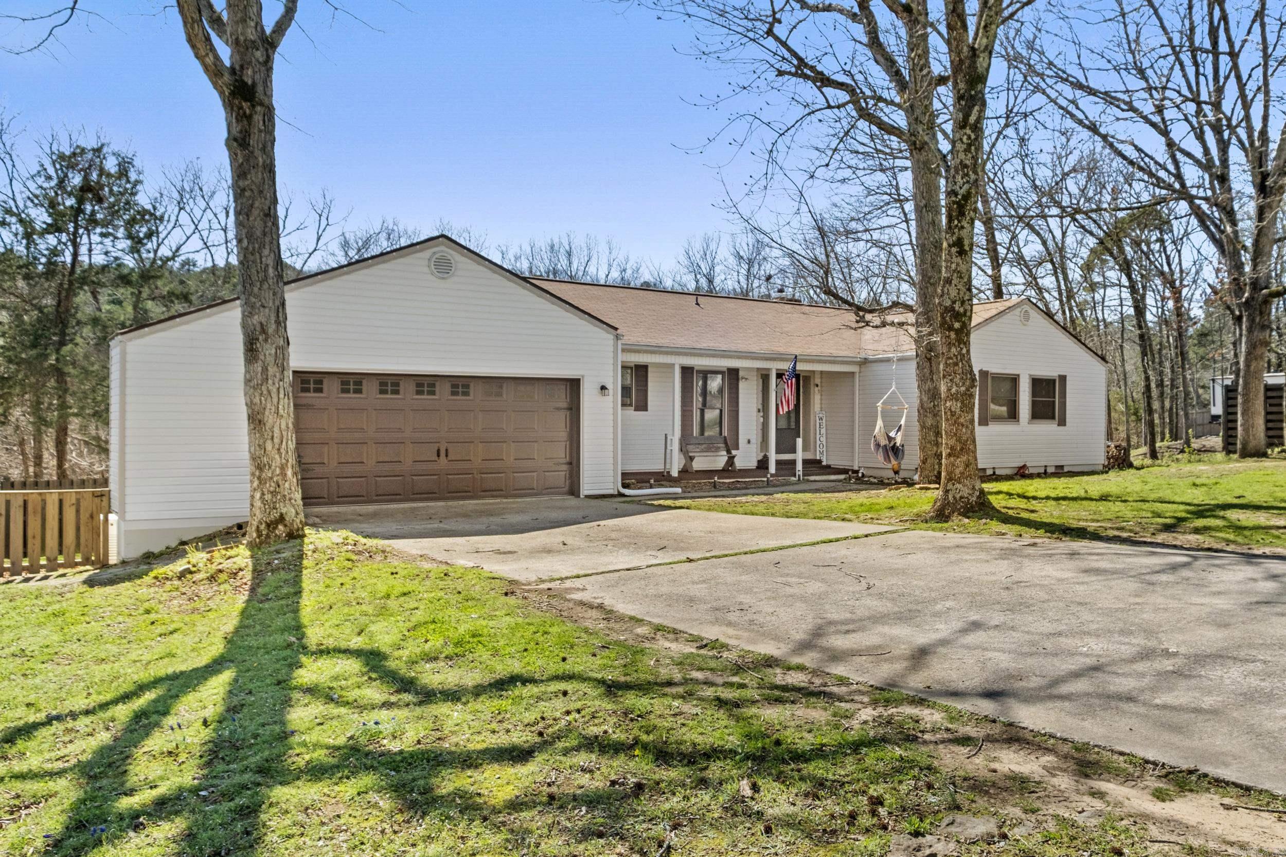 CASTLE RIDGE - Residential