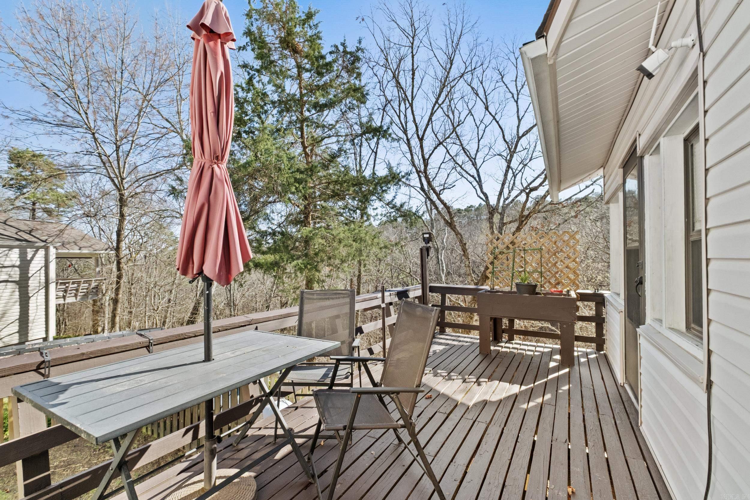 CASTLE RIDGE - Residential