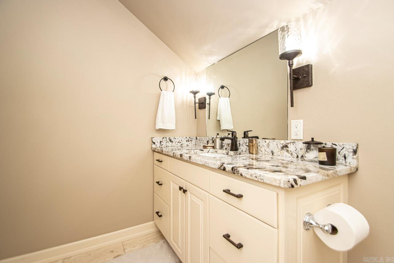 HURRICANE LAKE EST - Residential