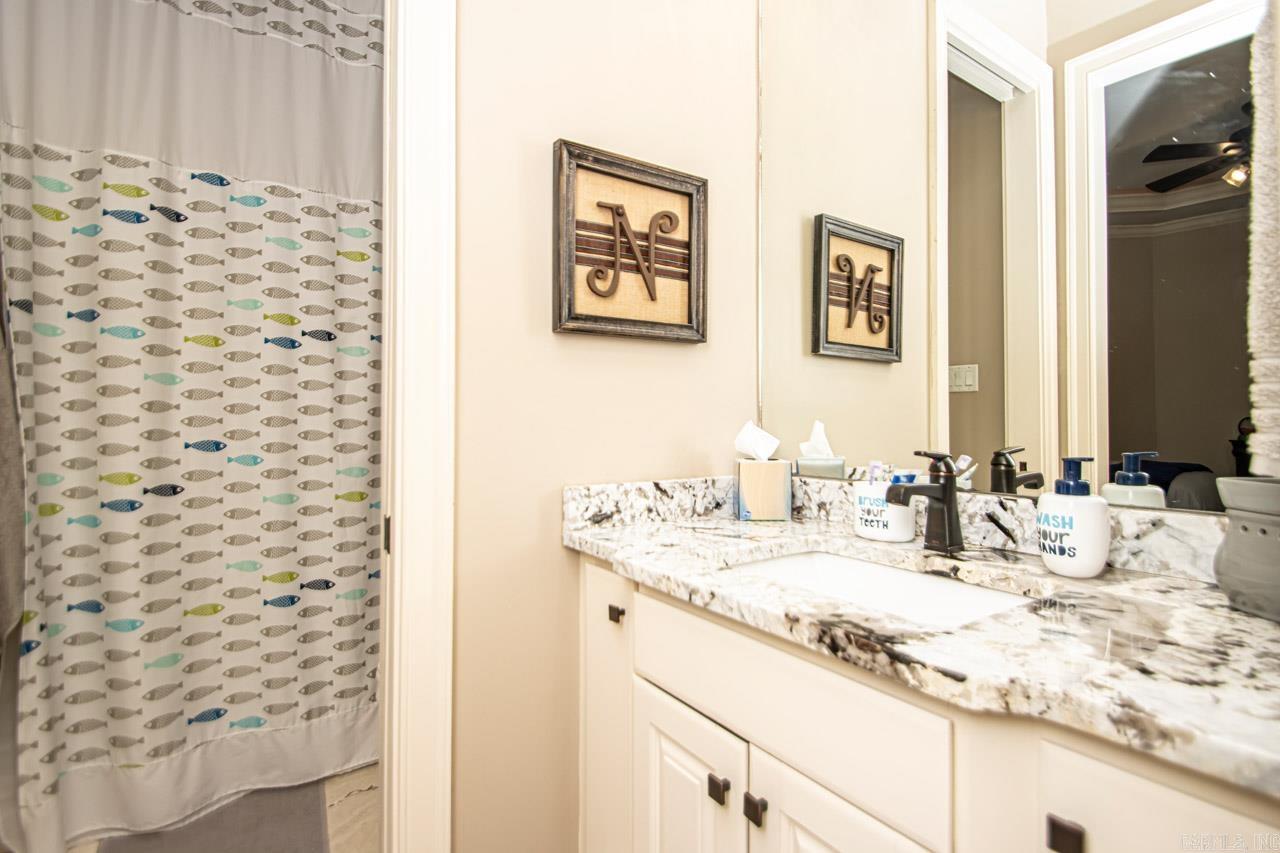 HURRICANE LAKE EST - Residential