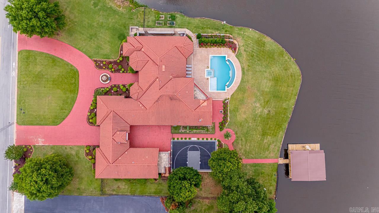 HURRICANE LAKE EST - Residential